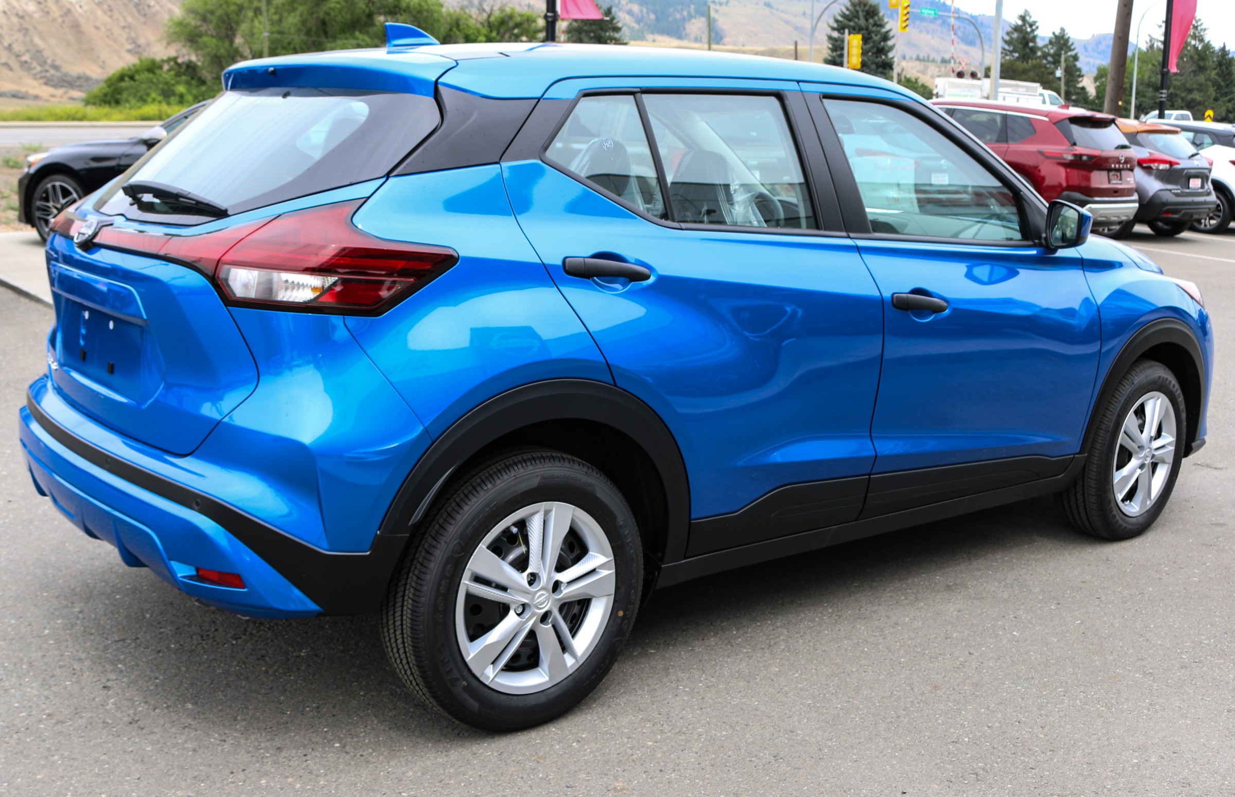 2025 Nissan Kicks Play