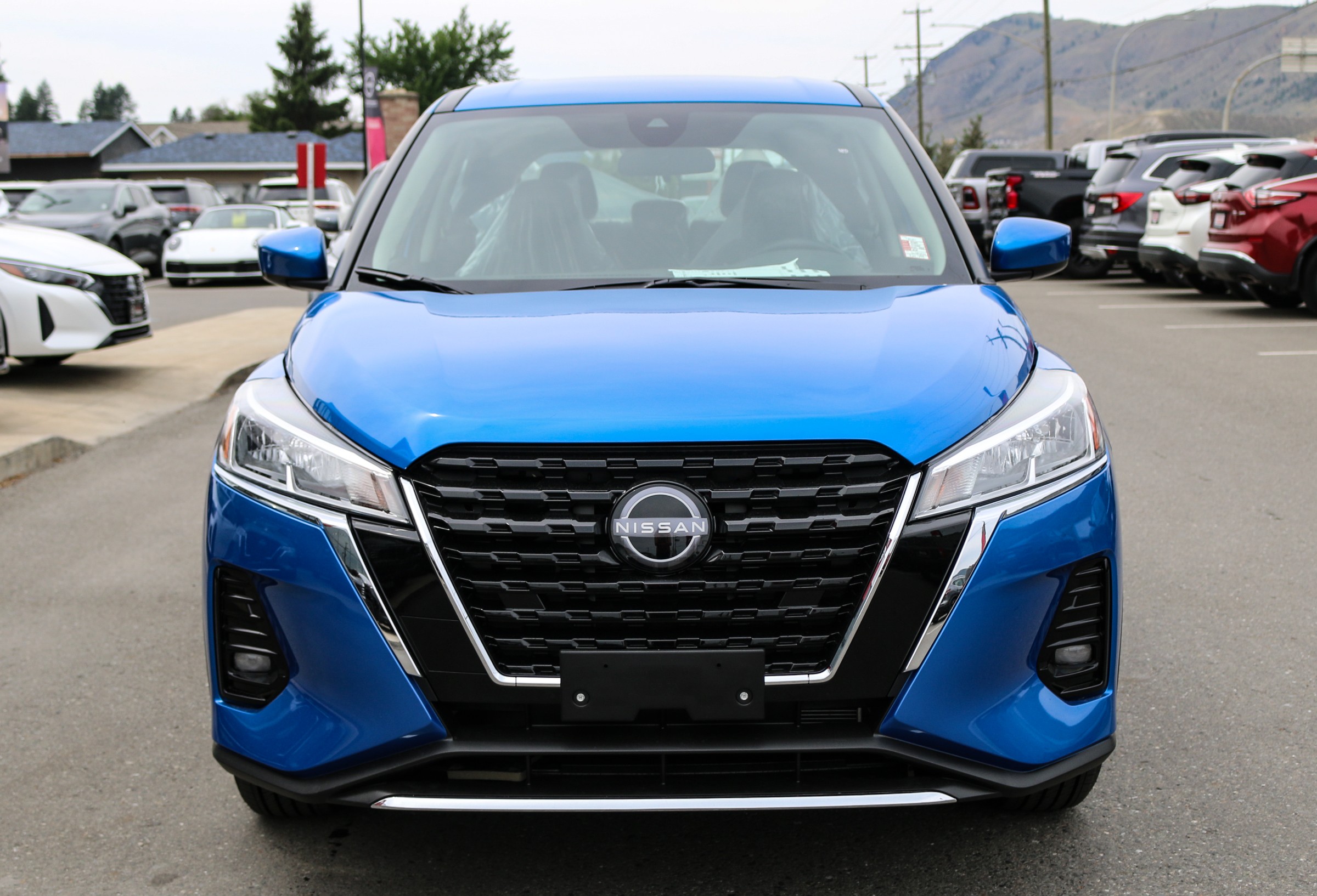 2025 Nissan Kicks Play