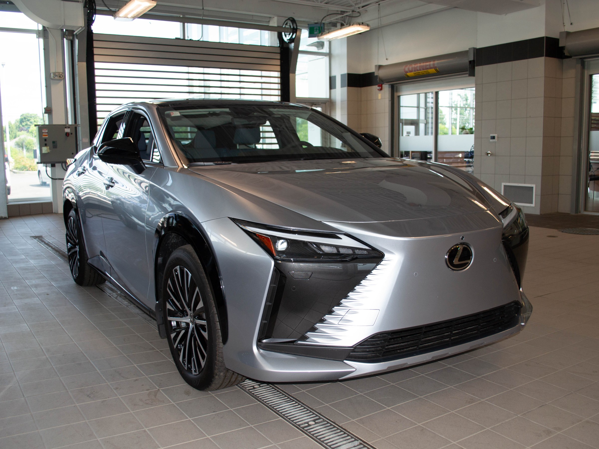 2025 Lexus RZ 450e