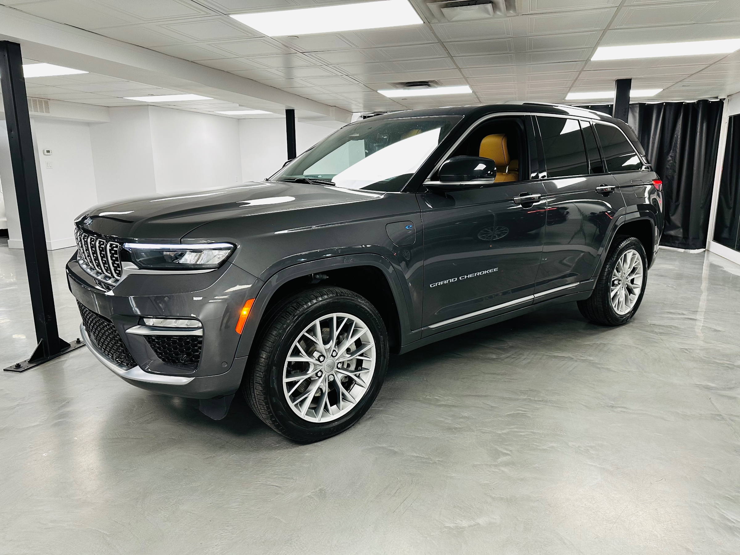 2022 Jeep Grand Cherokee 4xe