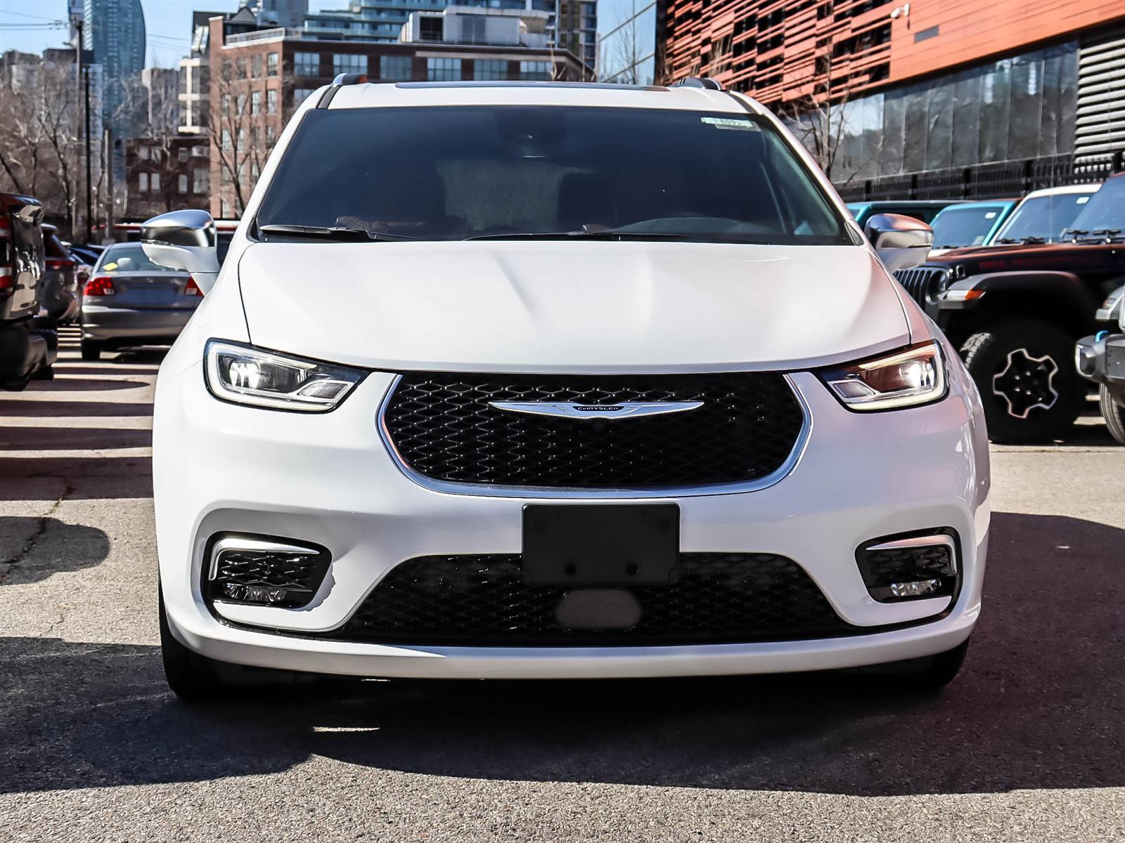 2024 Chrysler Pacifica Hybrid