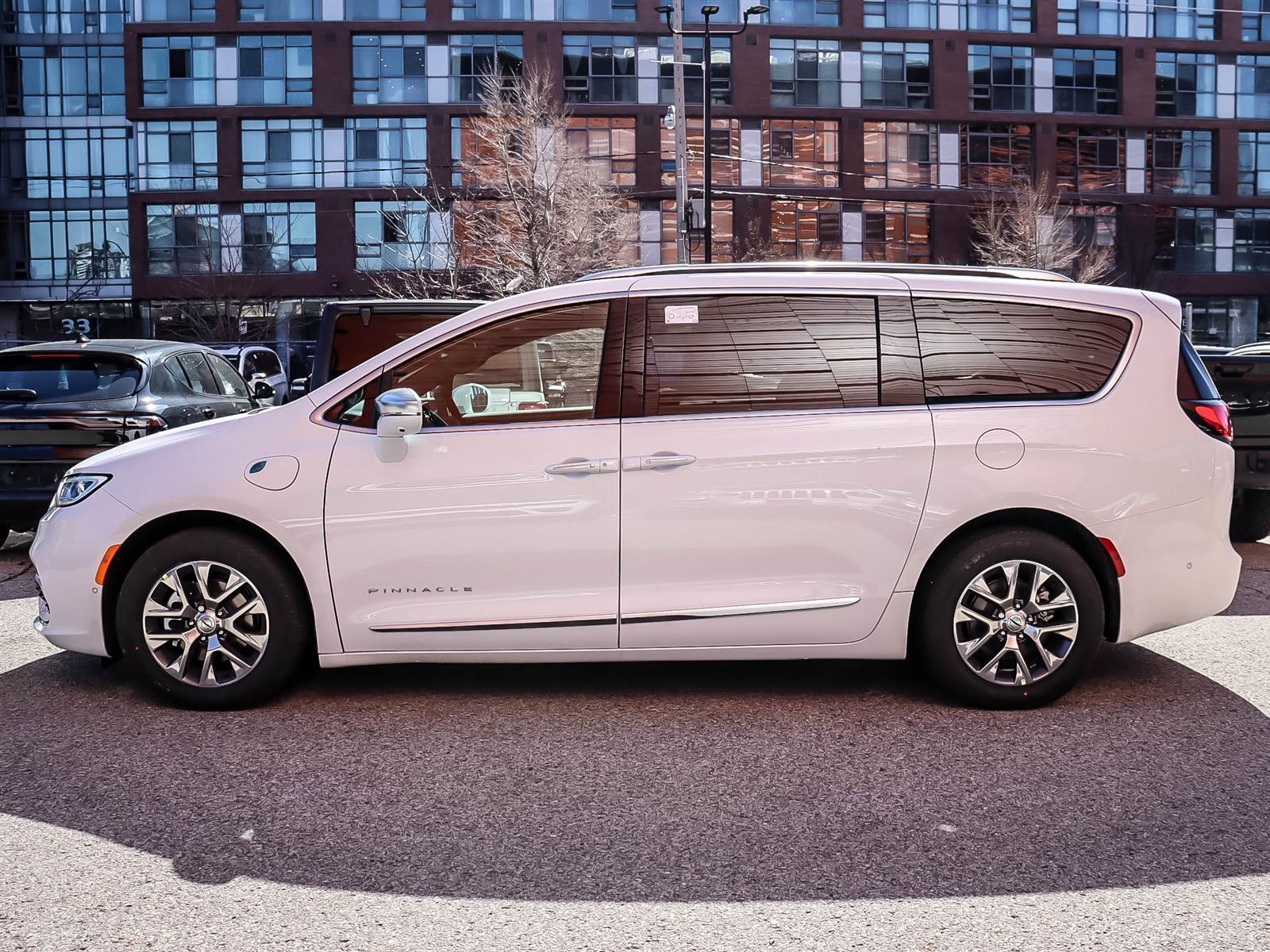 2024 Chrysler Pacifica Hybrid