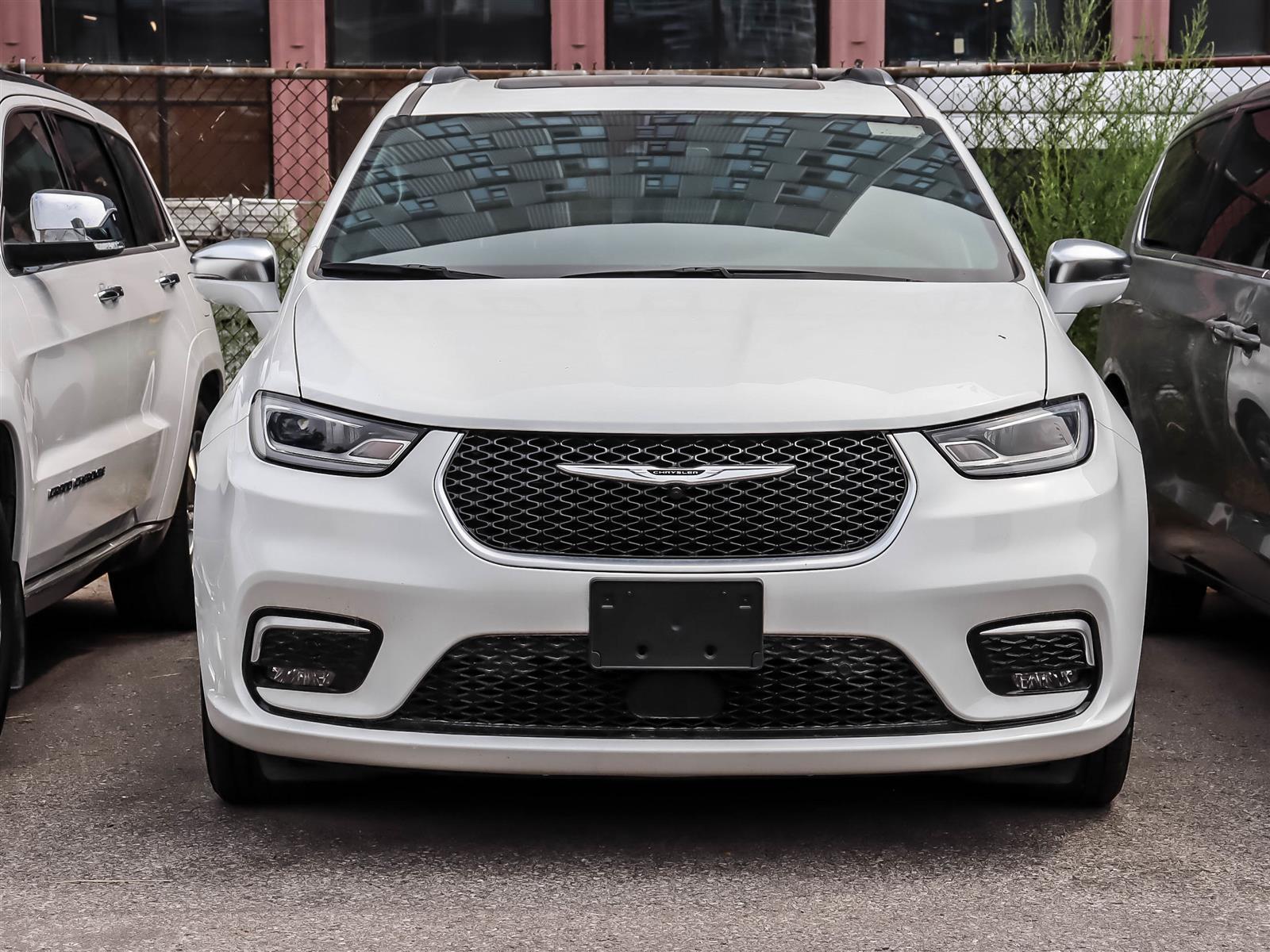 2024 Chrysler Pacifica Hybrid