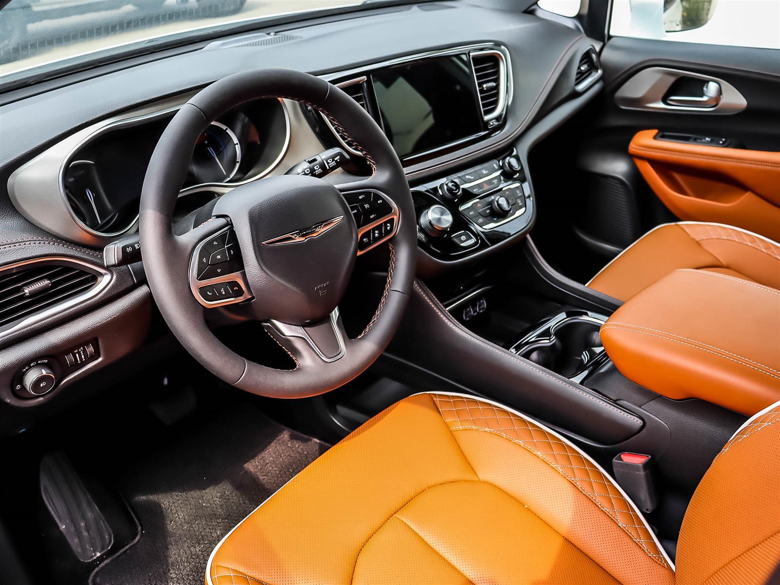 2024 Chrysler Pacifica Hybrid