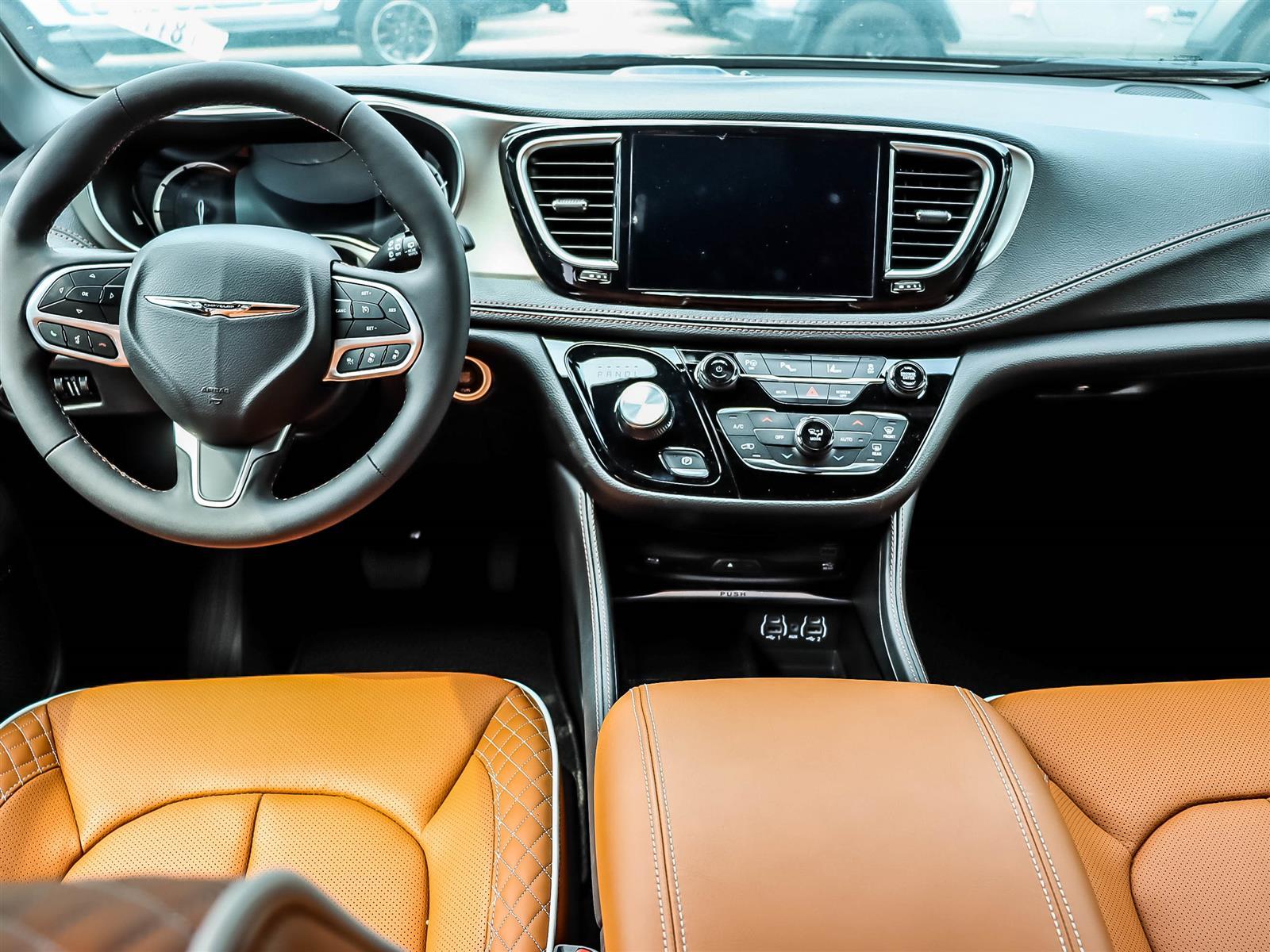 2024 Chrysler Pacifica Hybrid