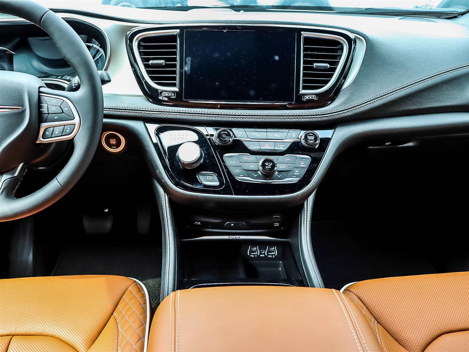 2024 Chrysler Pacifica Hybrid