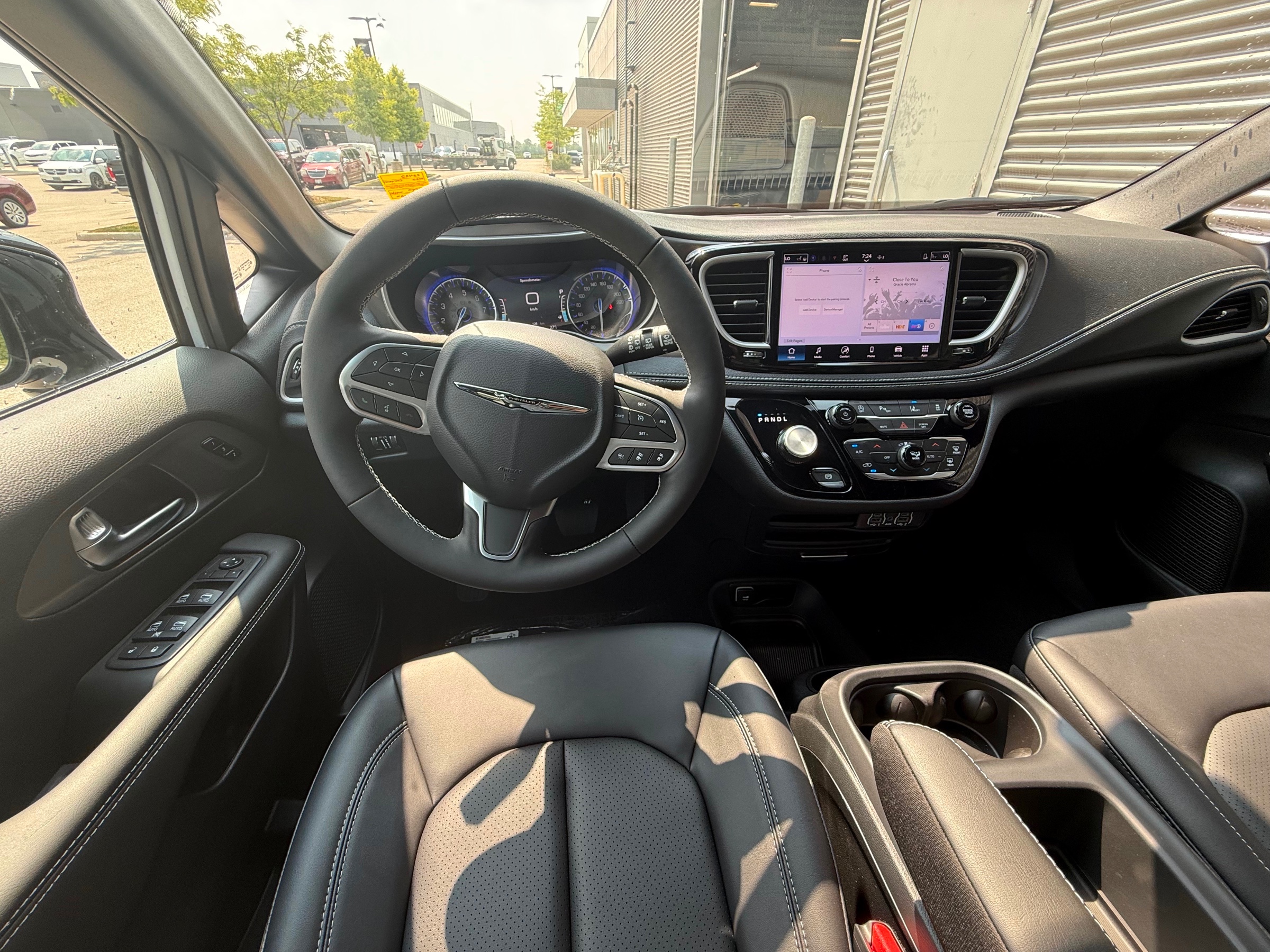 2025 Chrysler Pacifica