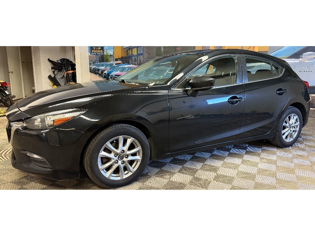 2018 Mazda Mazda3 Sport