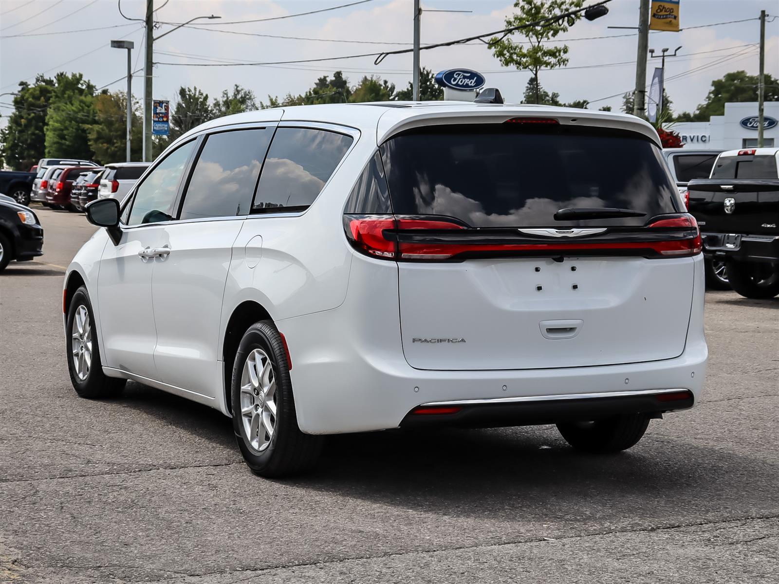 2026 Chrysler Pacifica