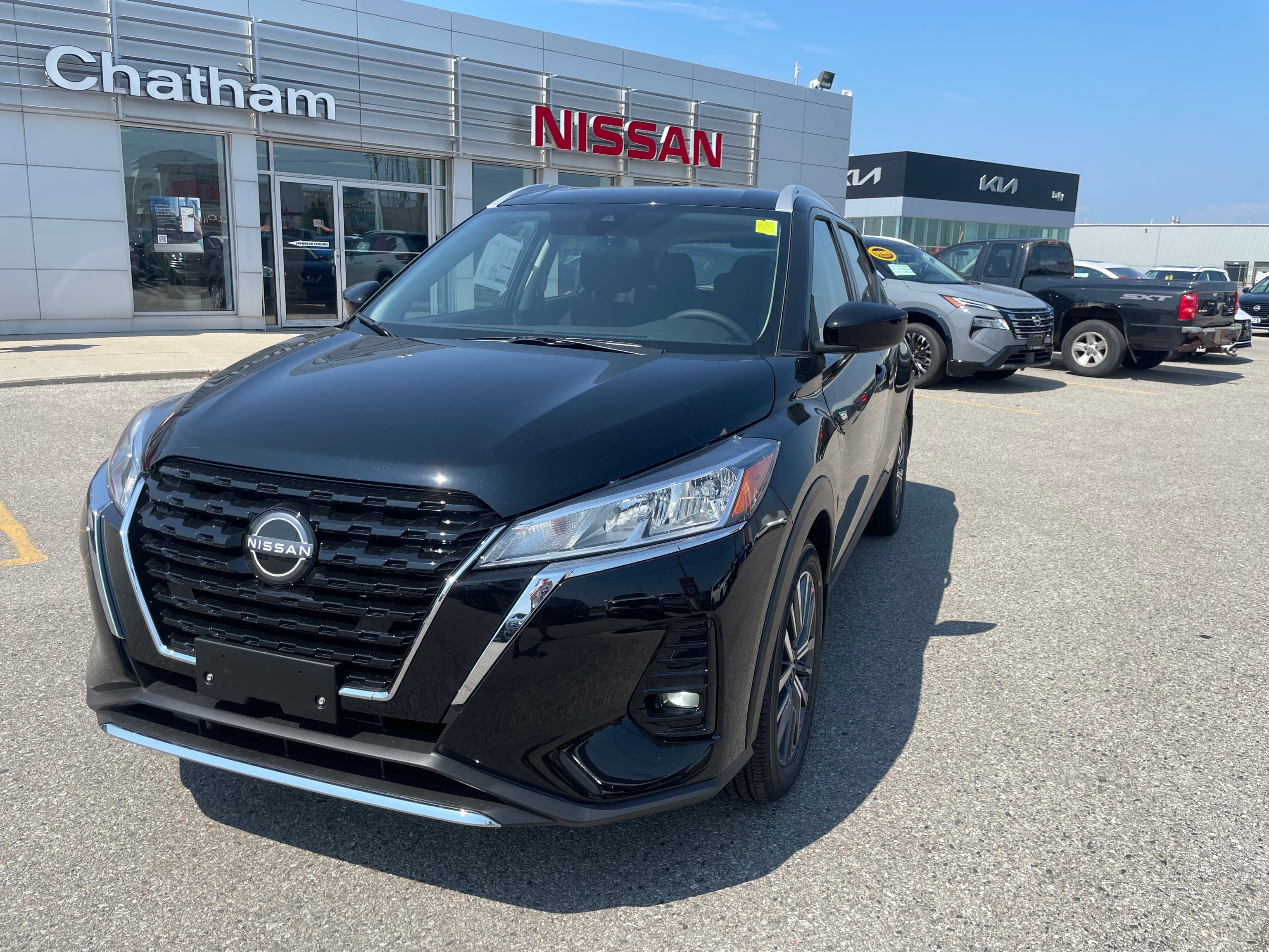 2025 Nissan Kicks Play