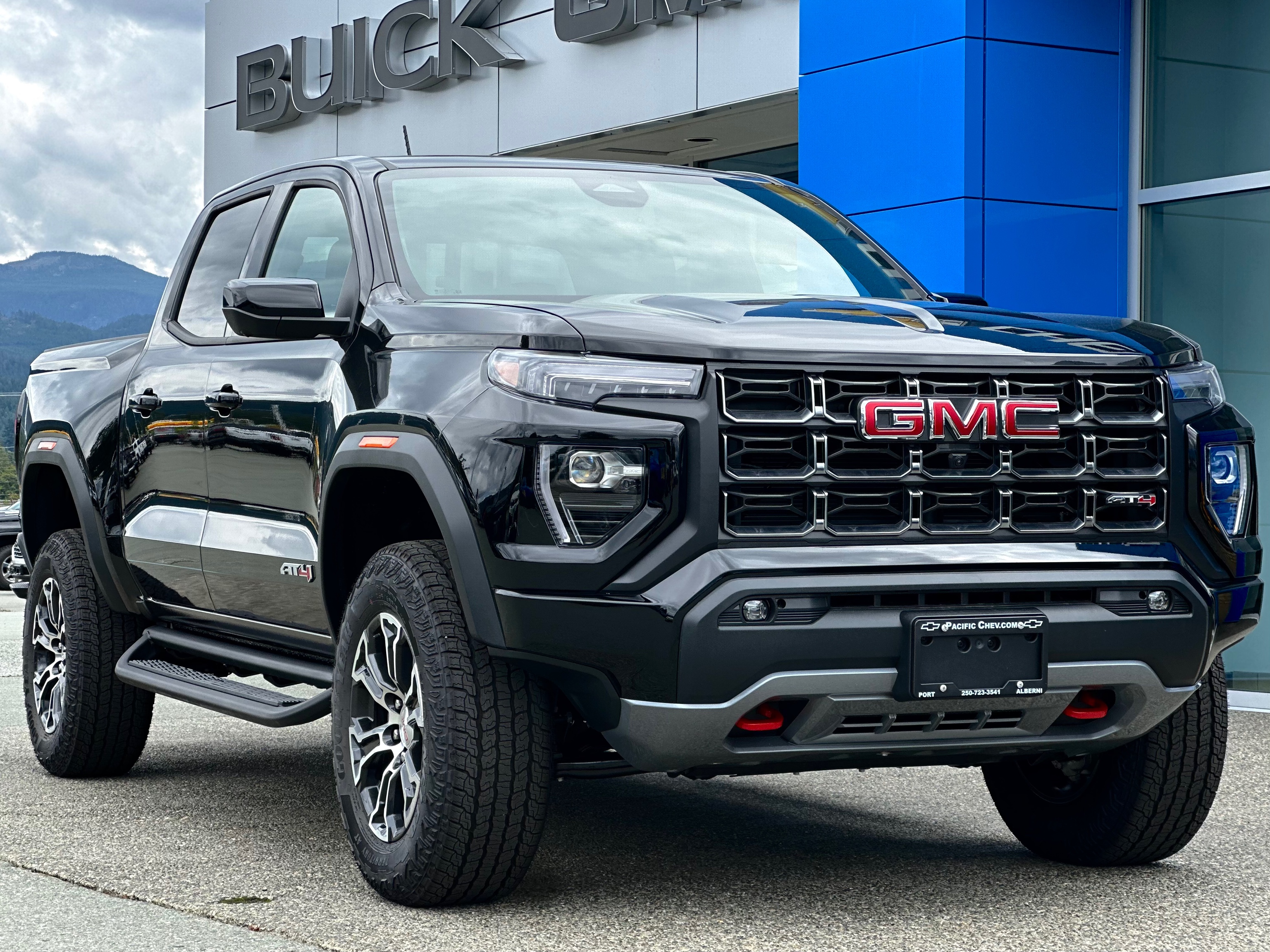 2025 GMC Canyon
