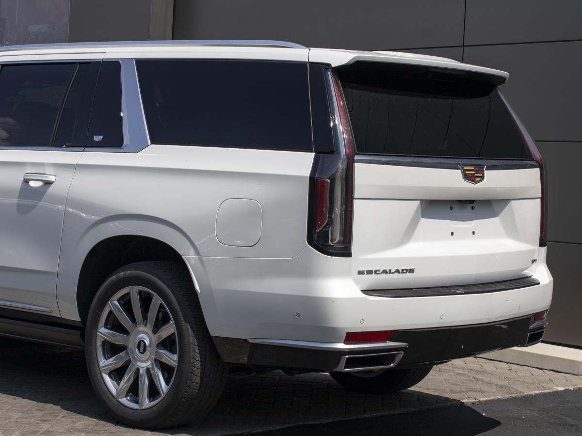 2023 Cadillac Escalade ESV