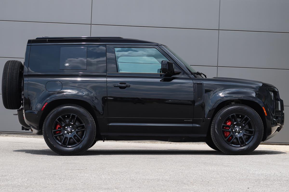 2023 Land Rover Defender