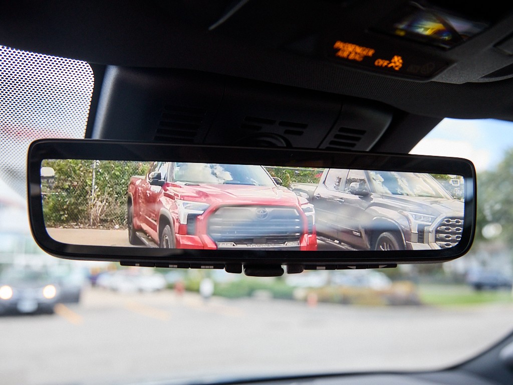 2025 Toyota Crown Signia