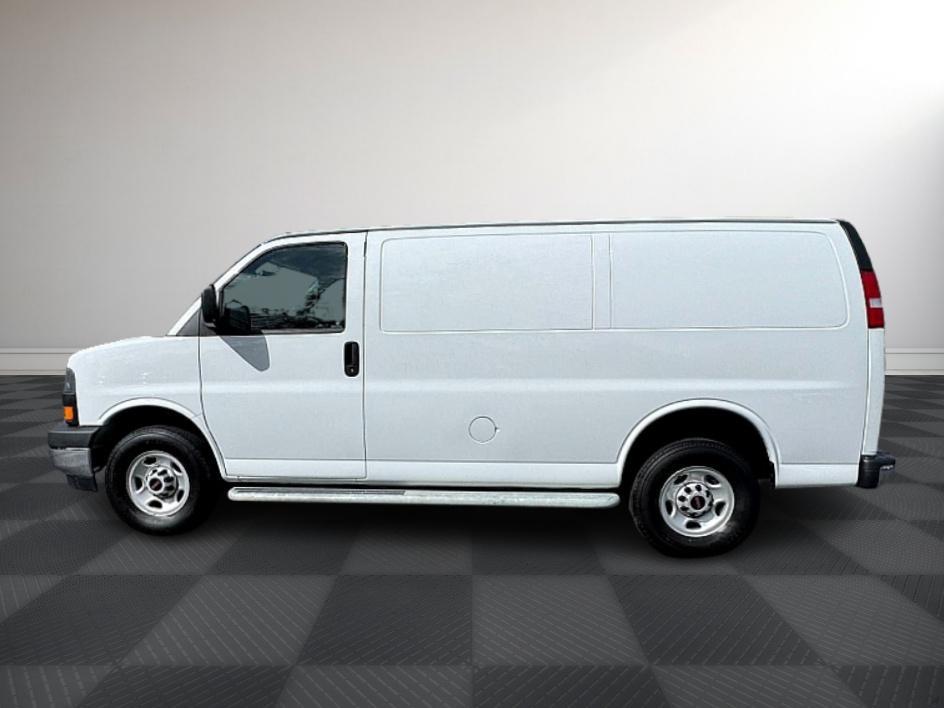 2023 GMC Savana 2500