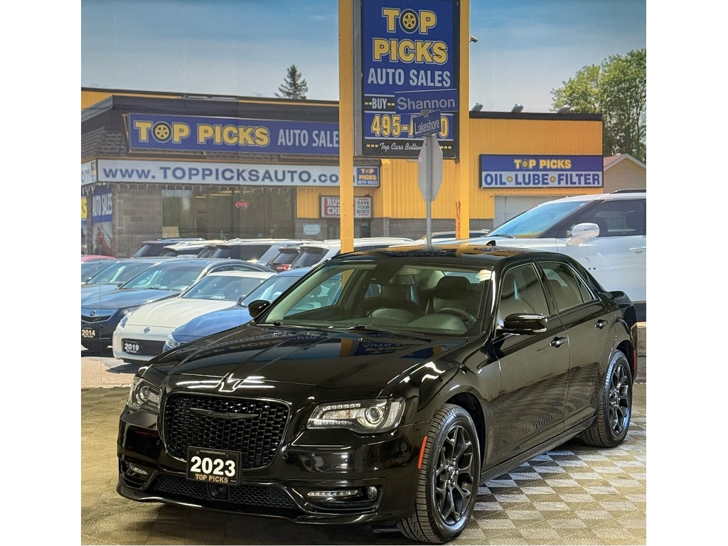 2023 Chrysler 300