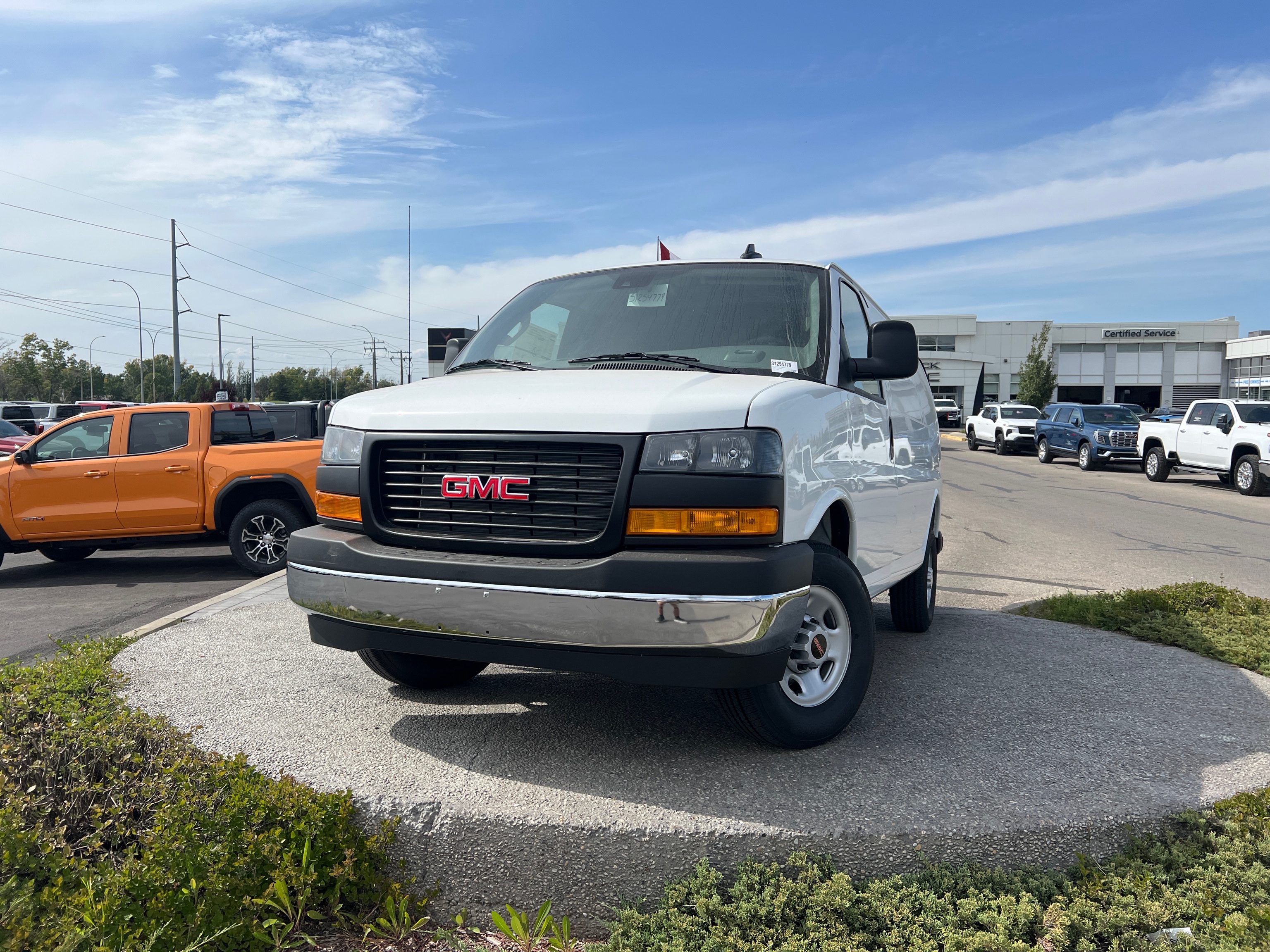 2025 GMC Savana 2500