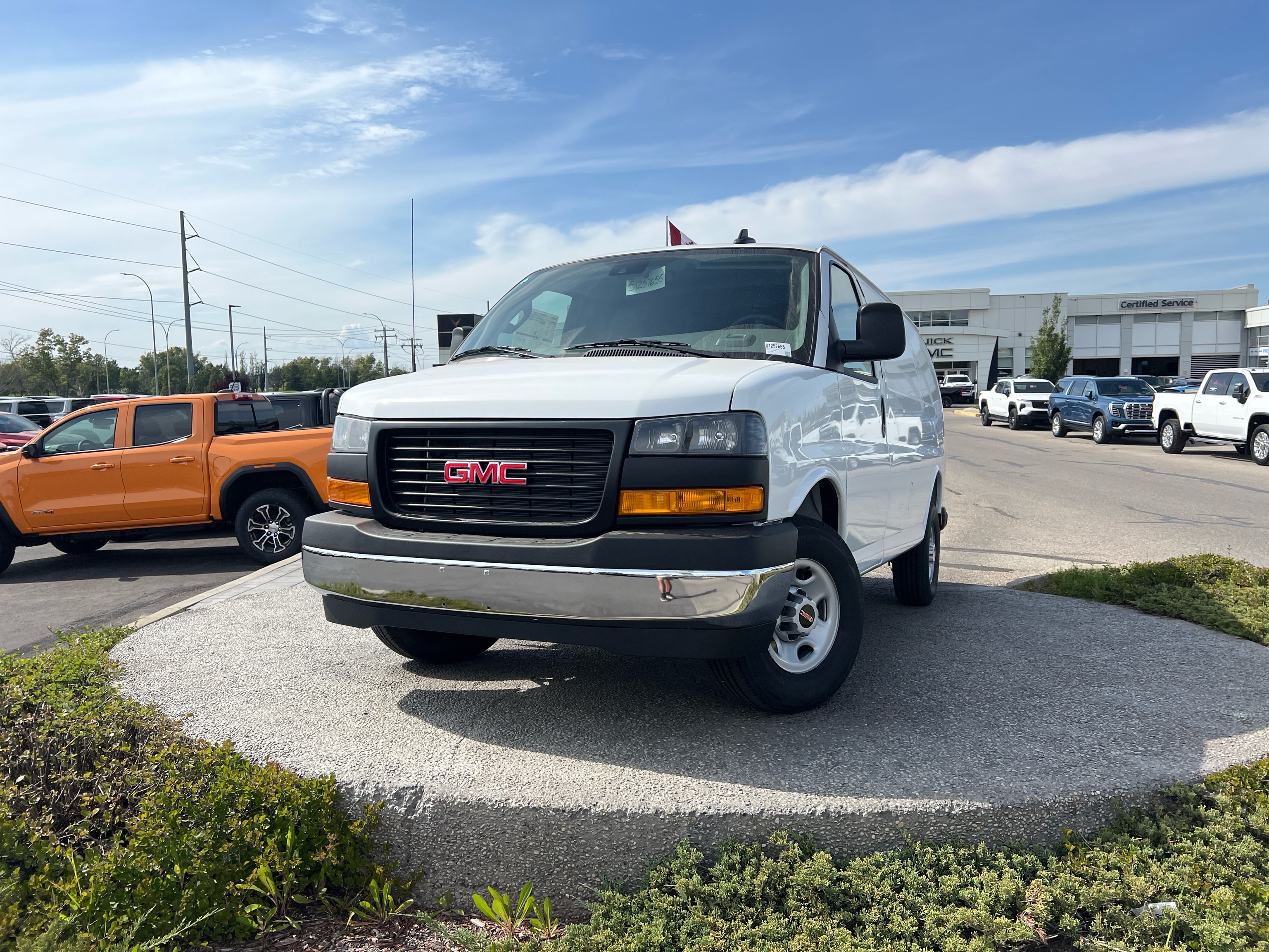 2025 GMC Savana 2500