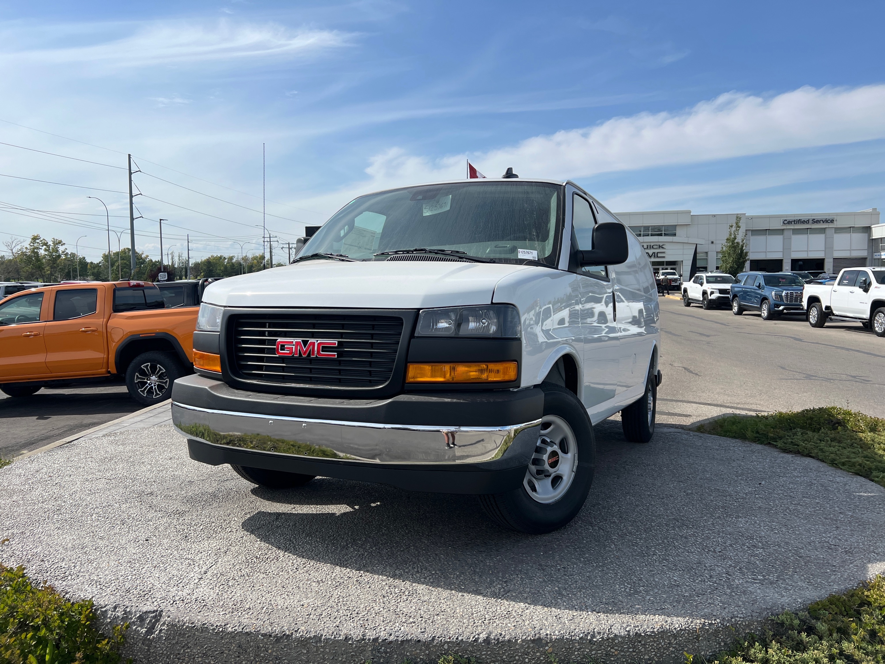2025 GMC Savana 2500