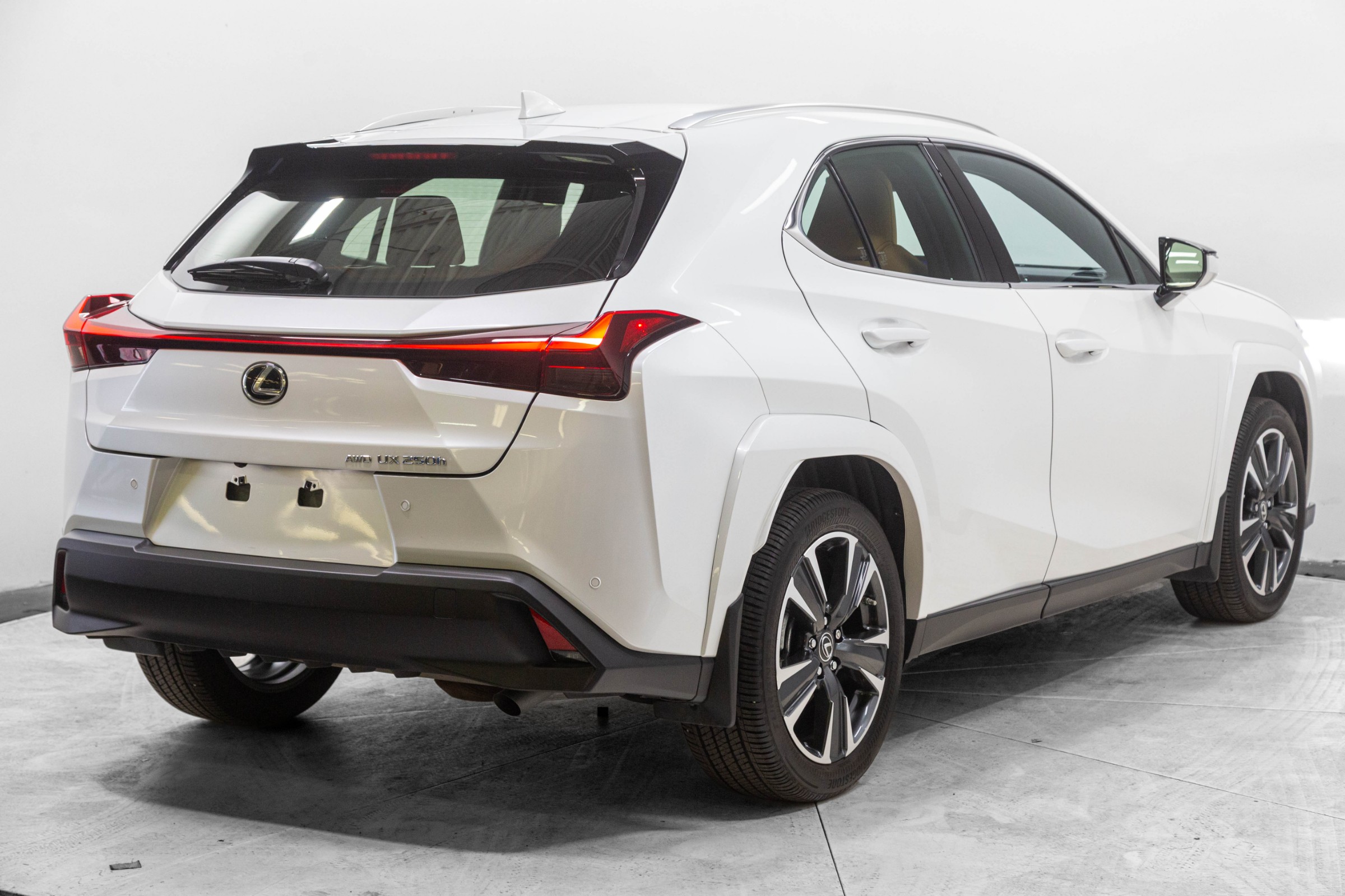 2024 Lexus UX 250h