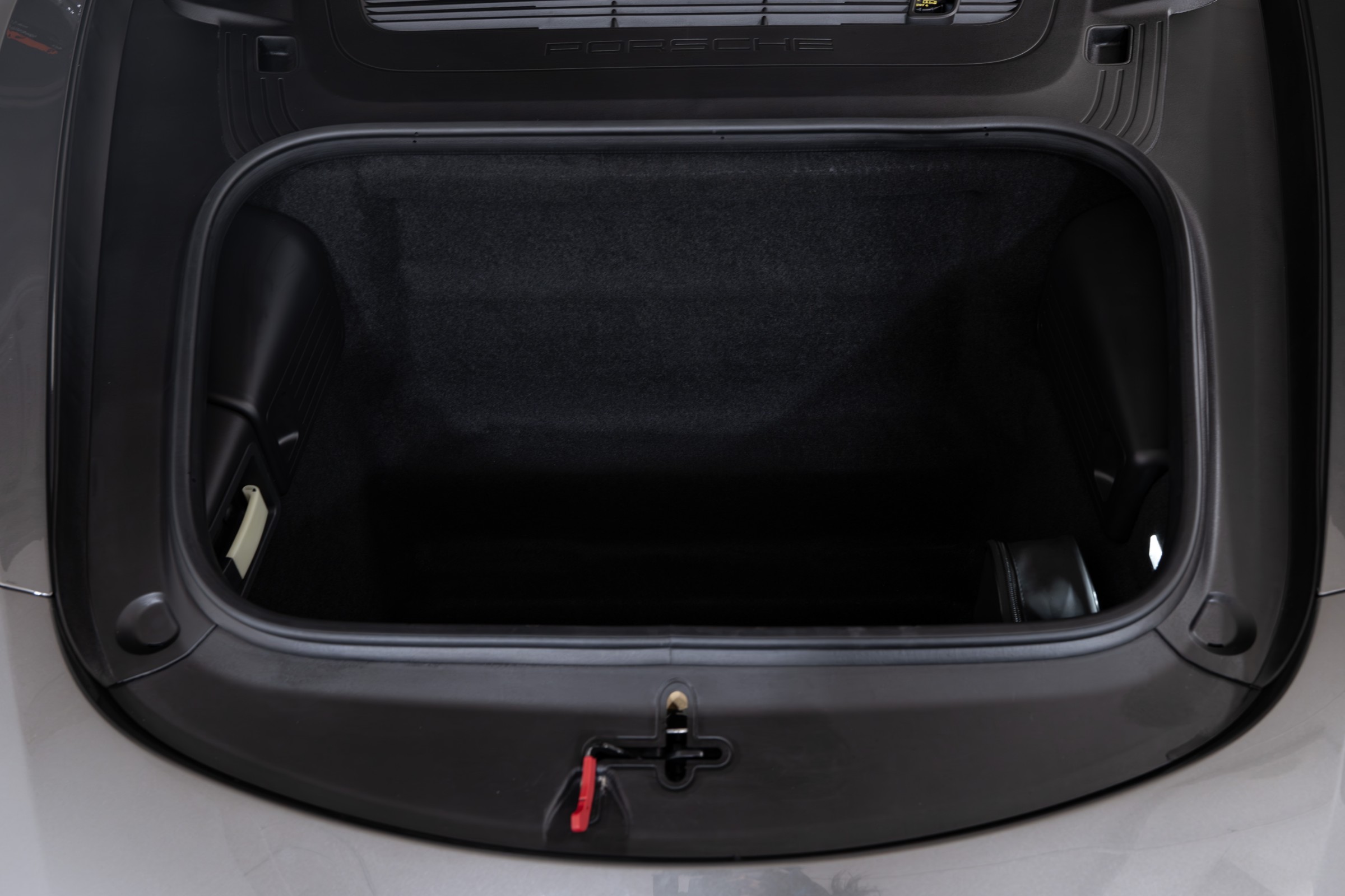 2023 Porsche 718 Cayman