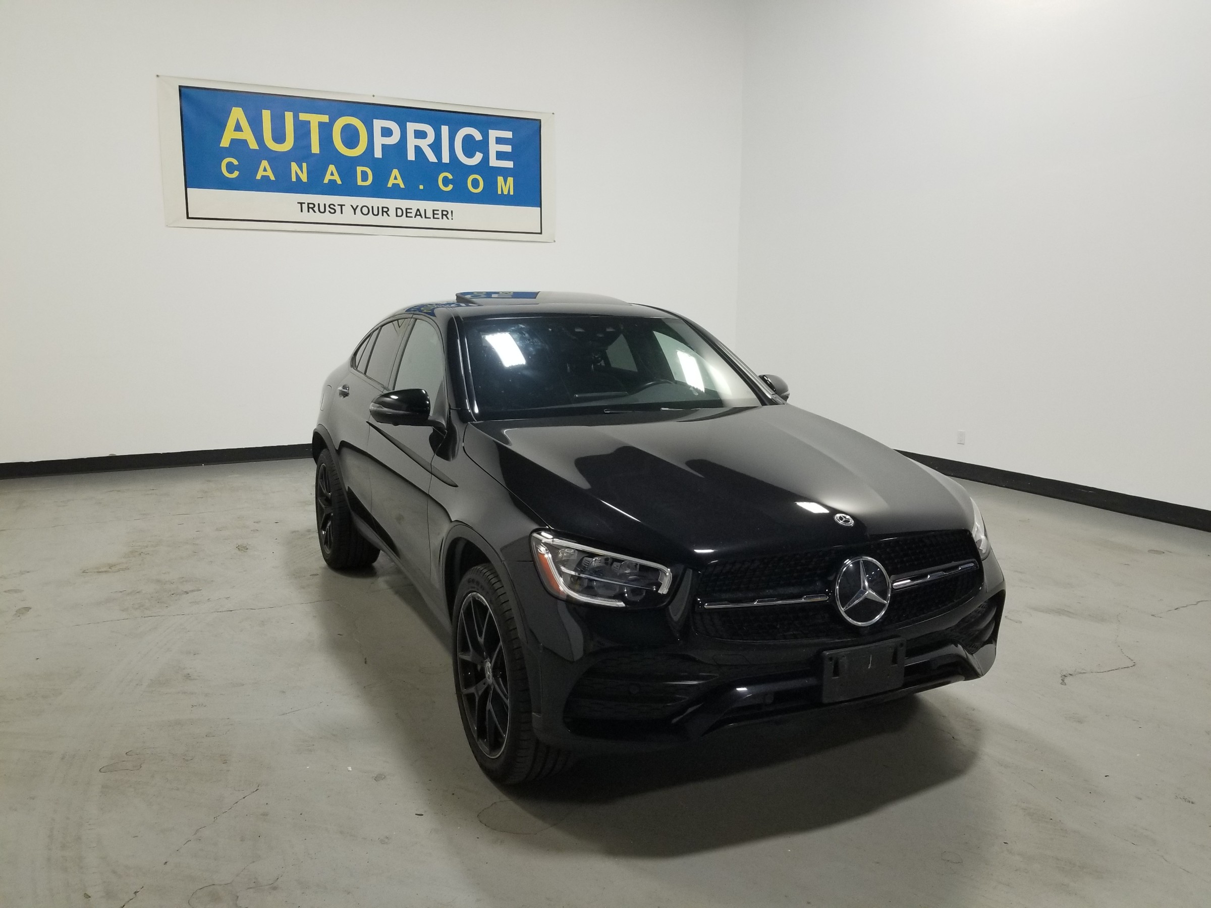 2023 Mercedes-Benz GLC 300