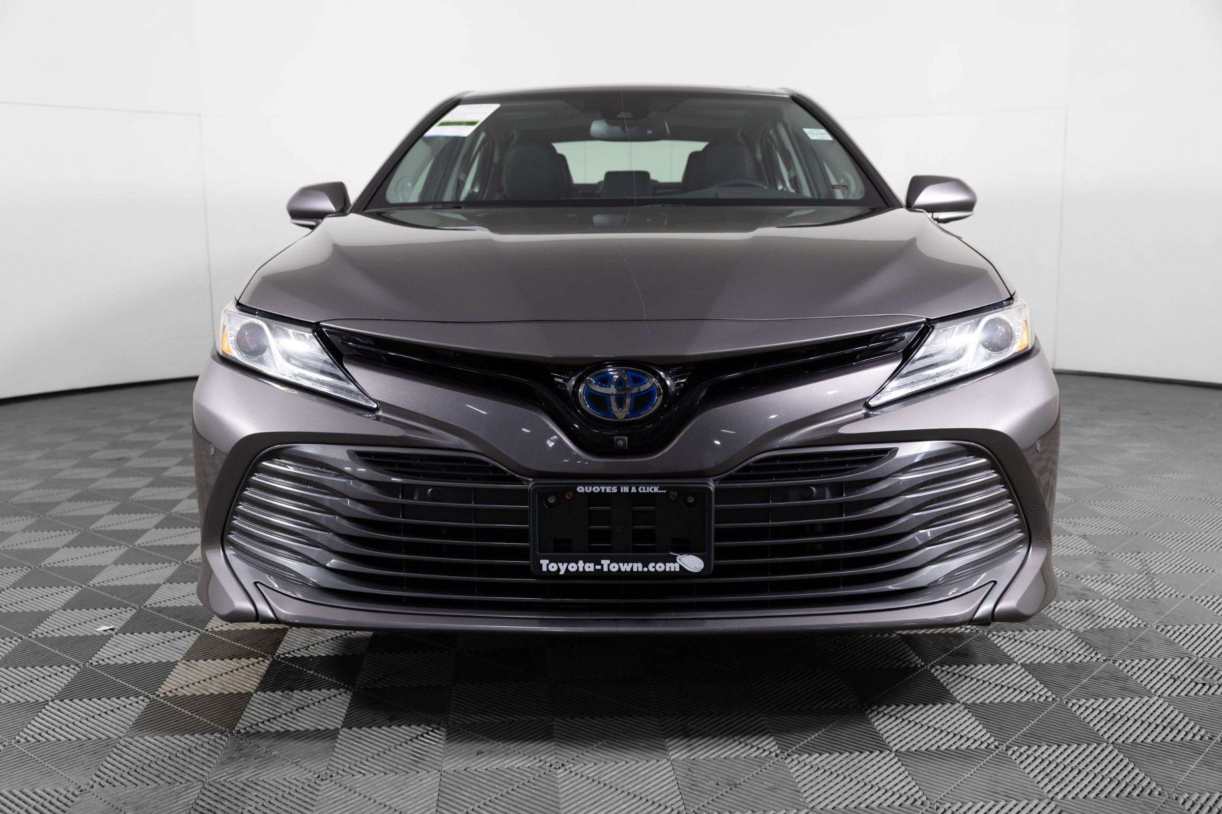 2020 Toyota Camry Hybrid