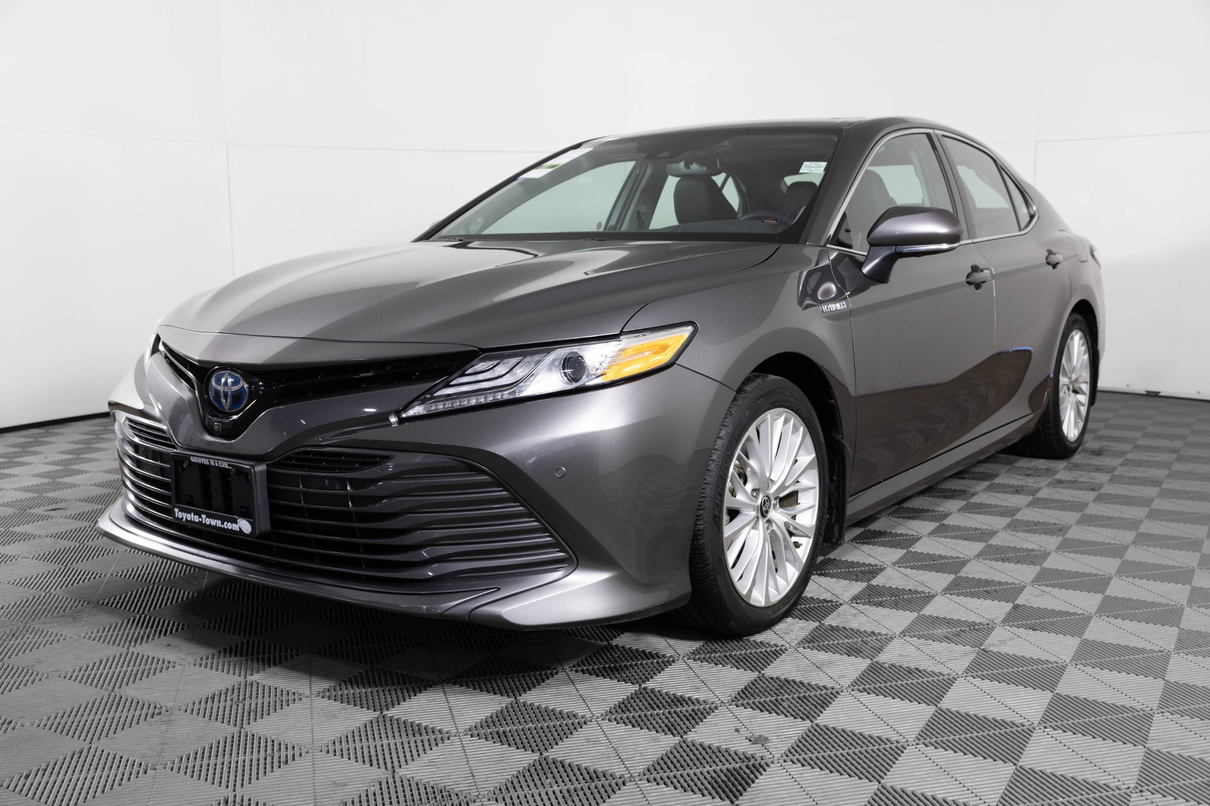 2020 Toyota Camry Hybrid
