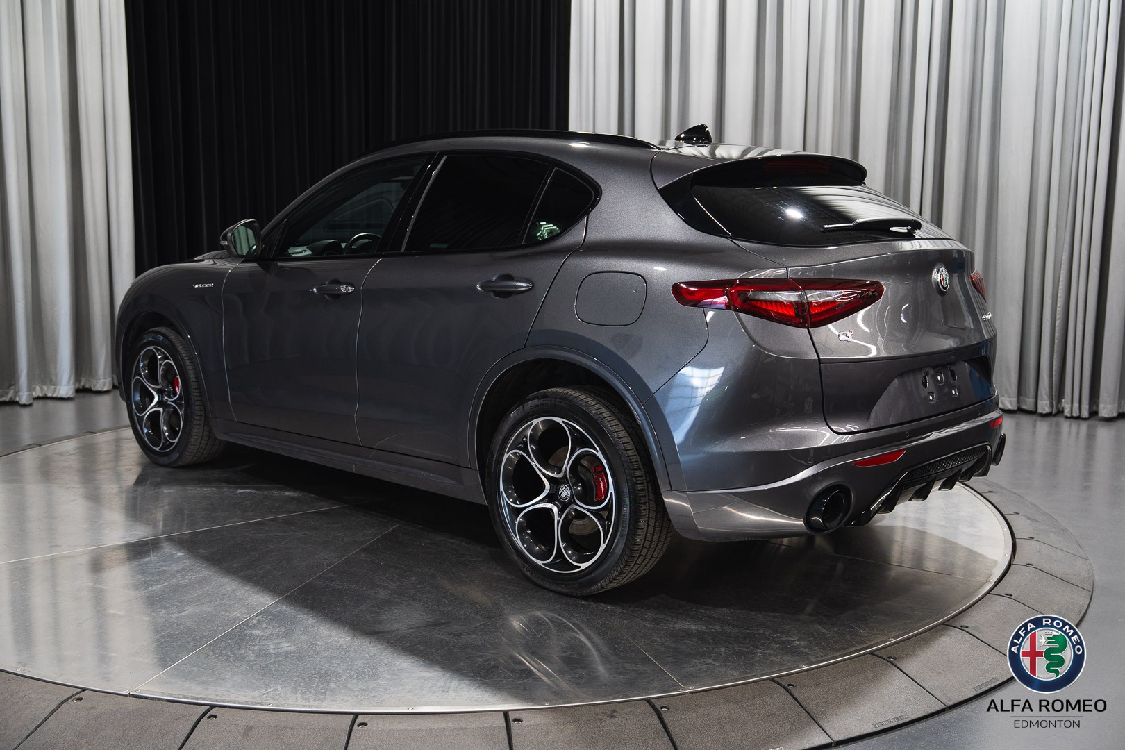 2022 Alfa Romeo Stelvio