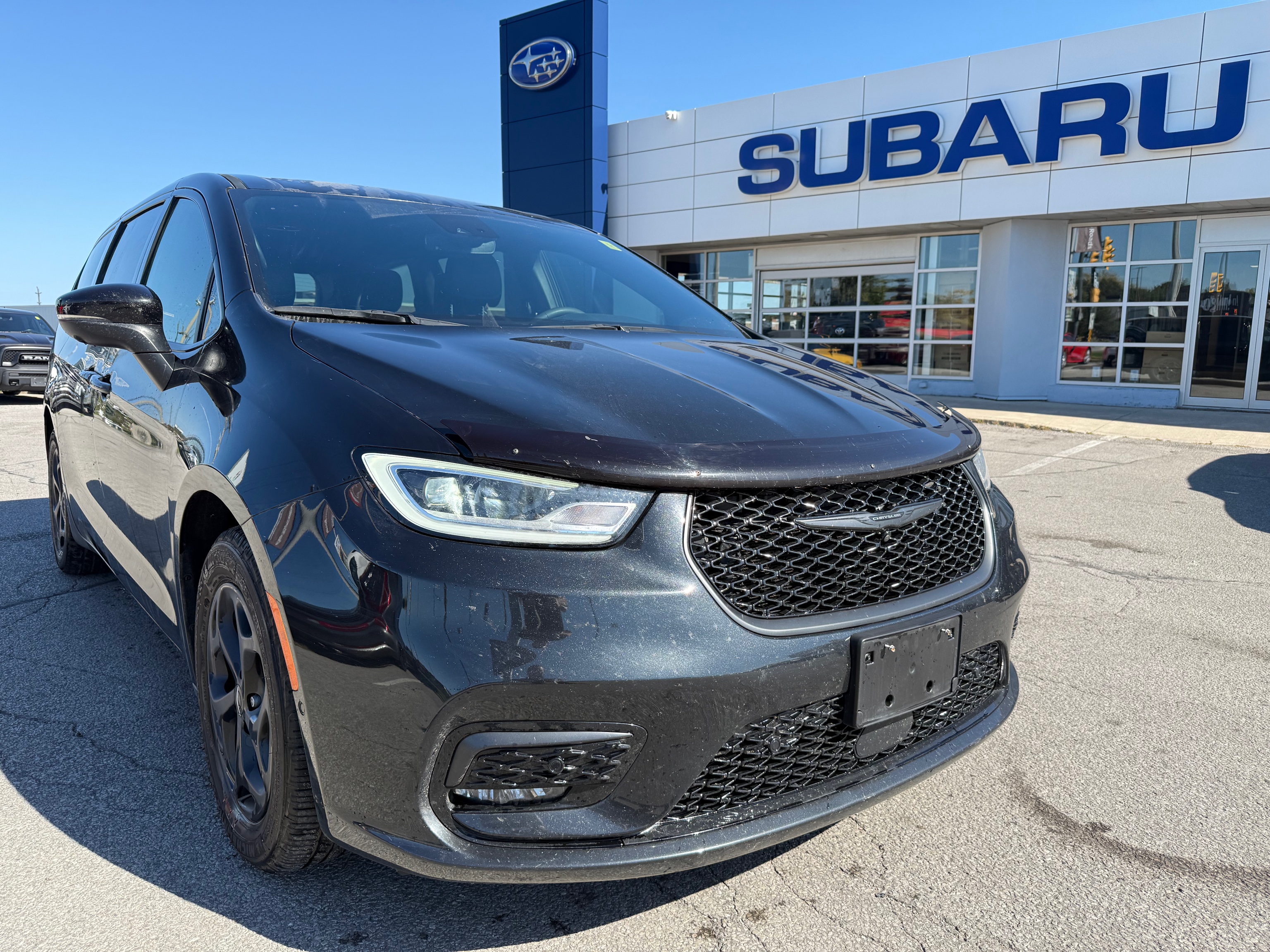 2023 Chrysler Pacifica Hybrid