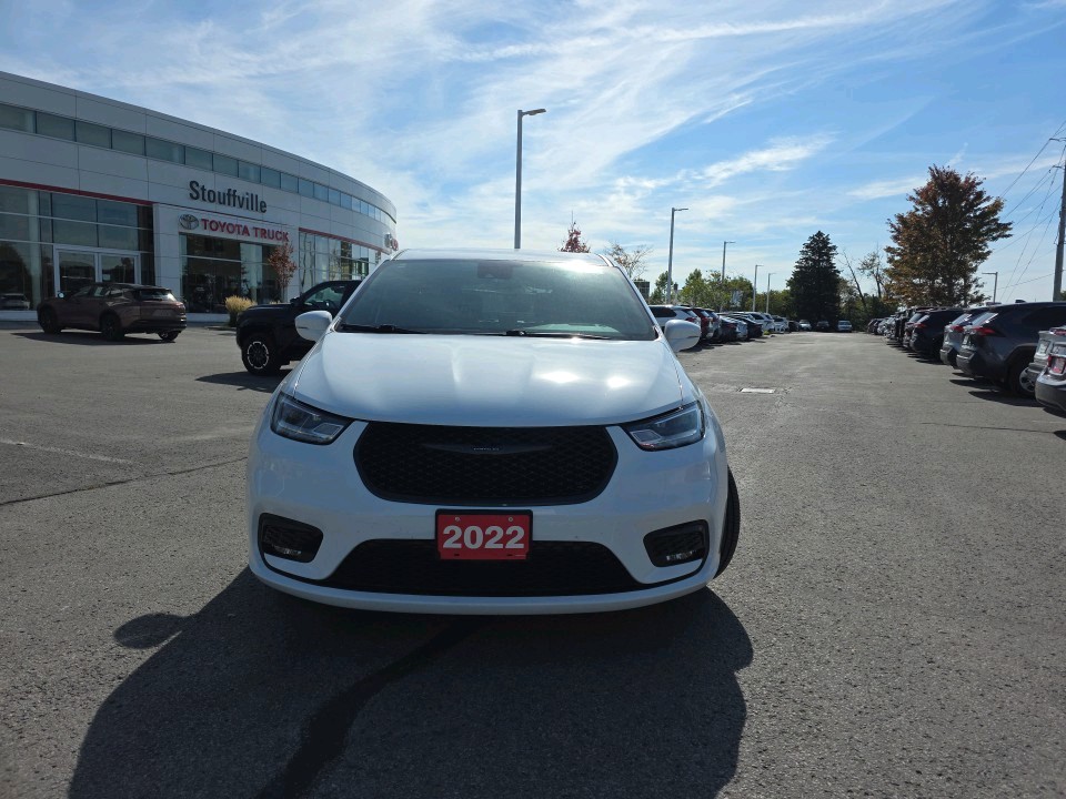 2022 Chrysler Pacifica Hybrid