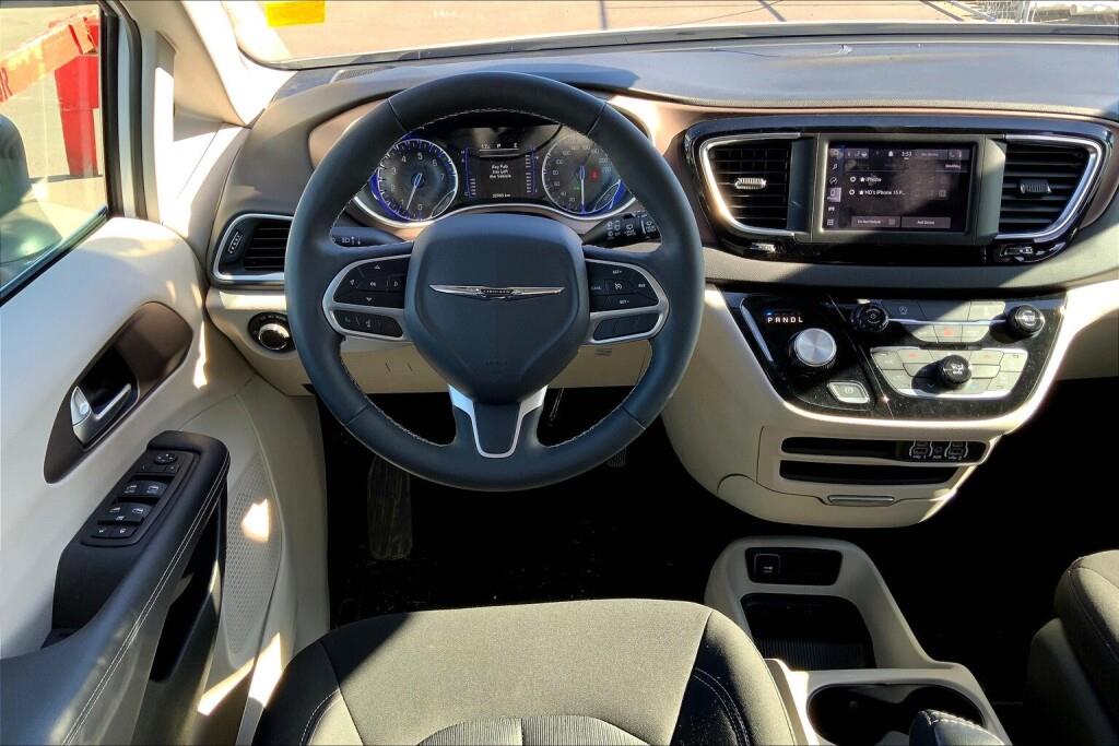 2024 Chrysler Grand Caravan