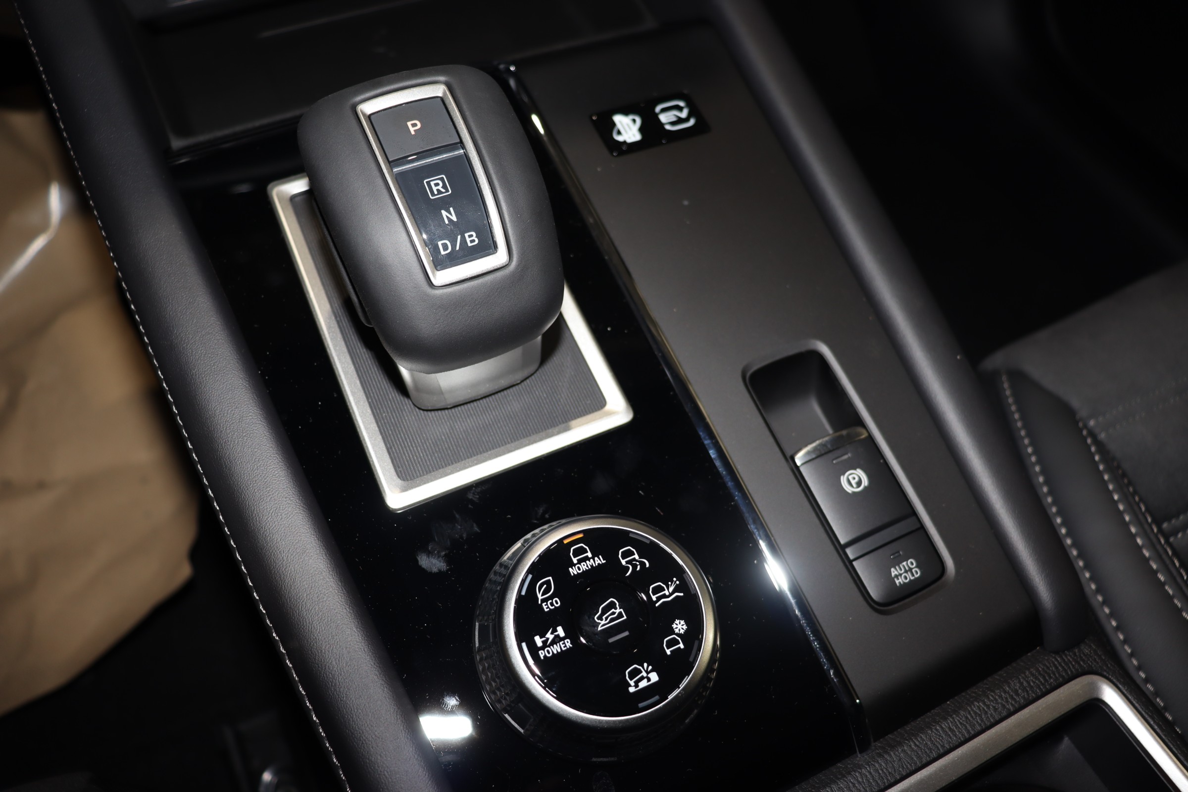 2025 Mitsubishi Outlander PHEV