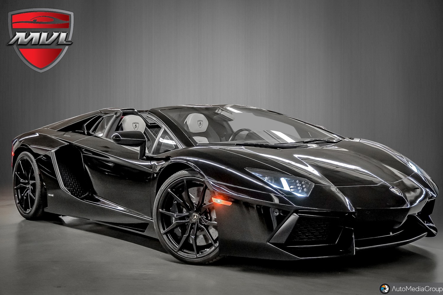 2017 Lamborghini Aventador 