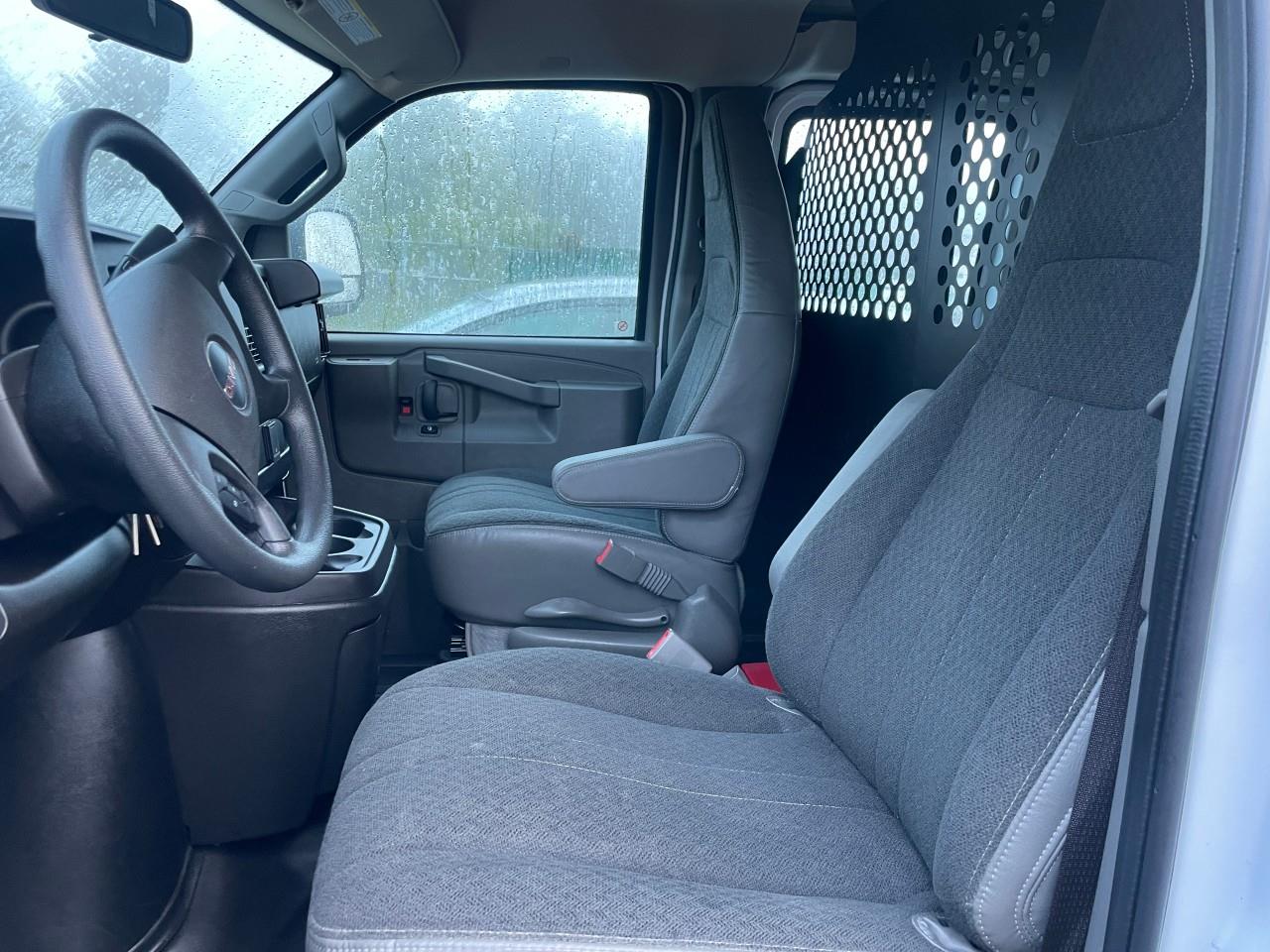 2023 GMC Savana 2500