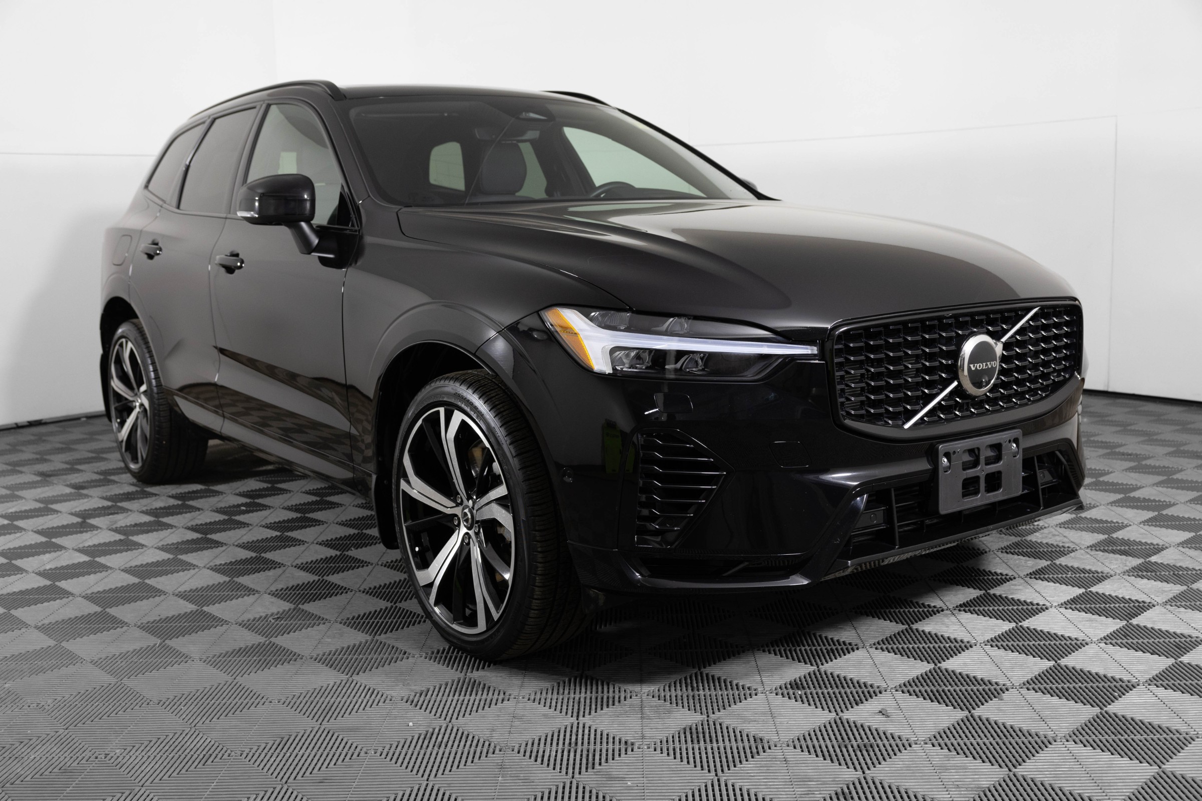 2022 Volvo XC60 Recharge Plug-In Hybrid