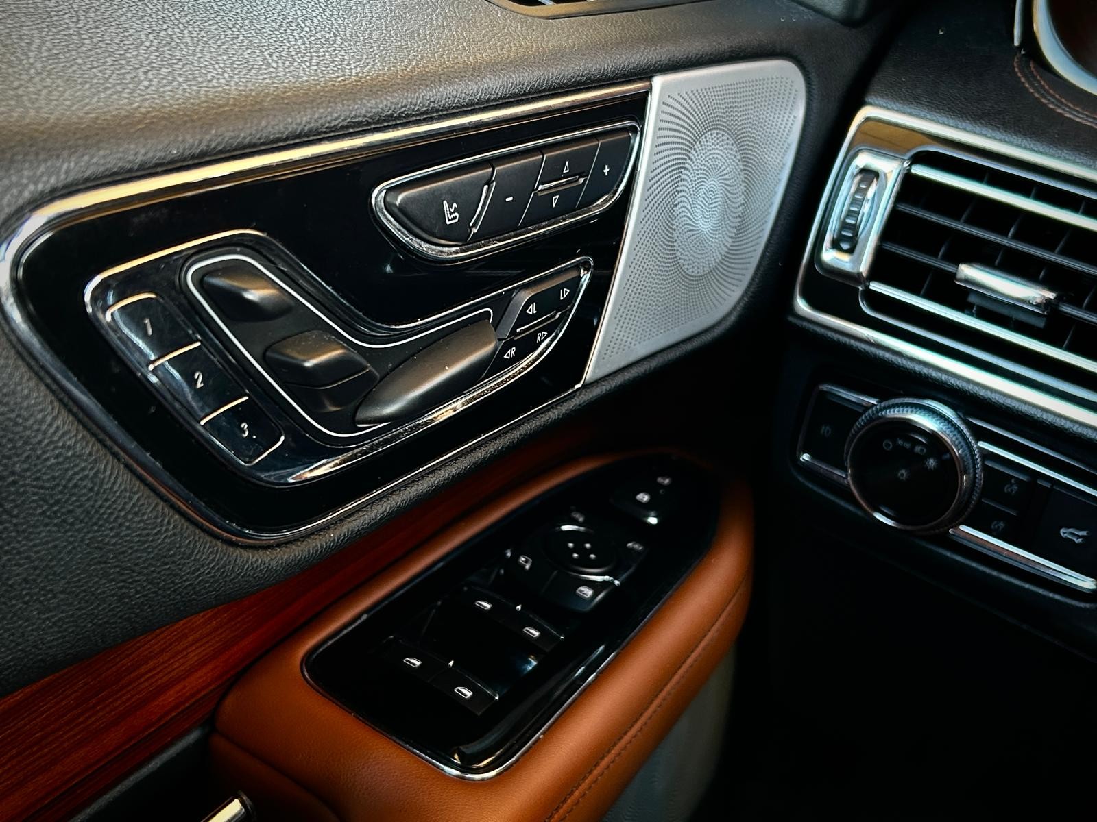 2019 Lincoln Navigator L