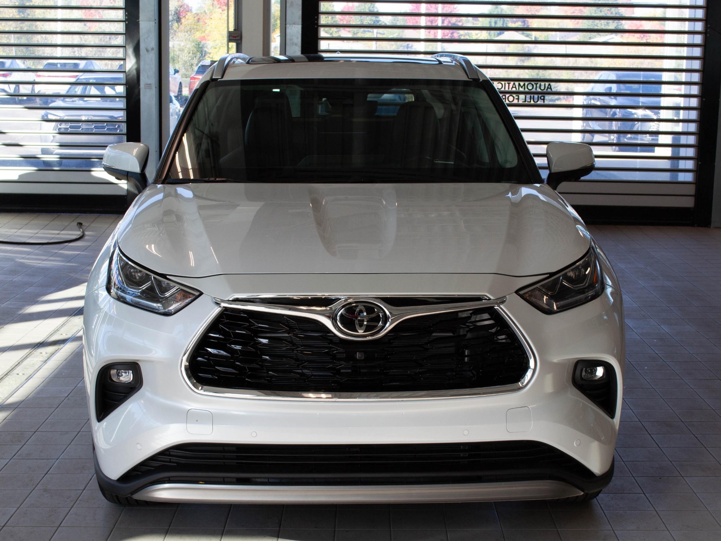 2025 Toyota Highlander Hybrid