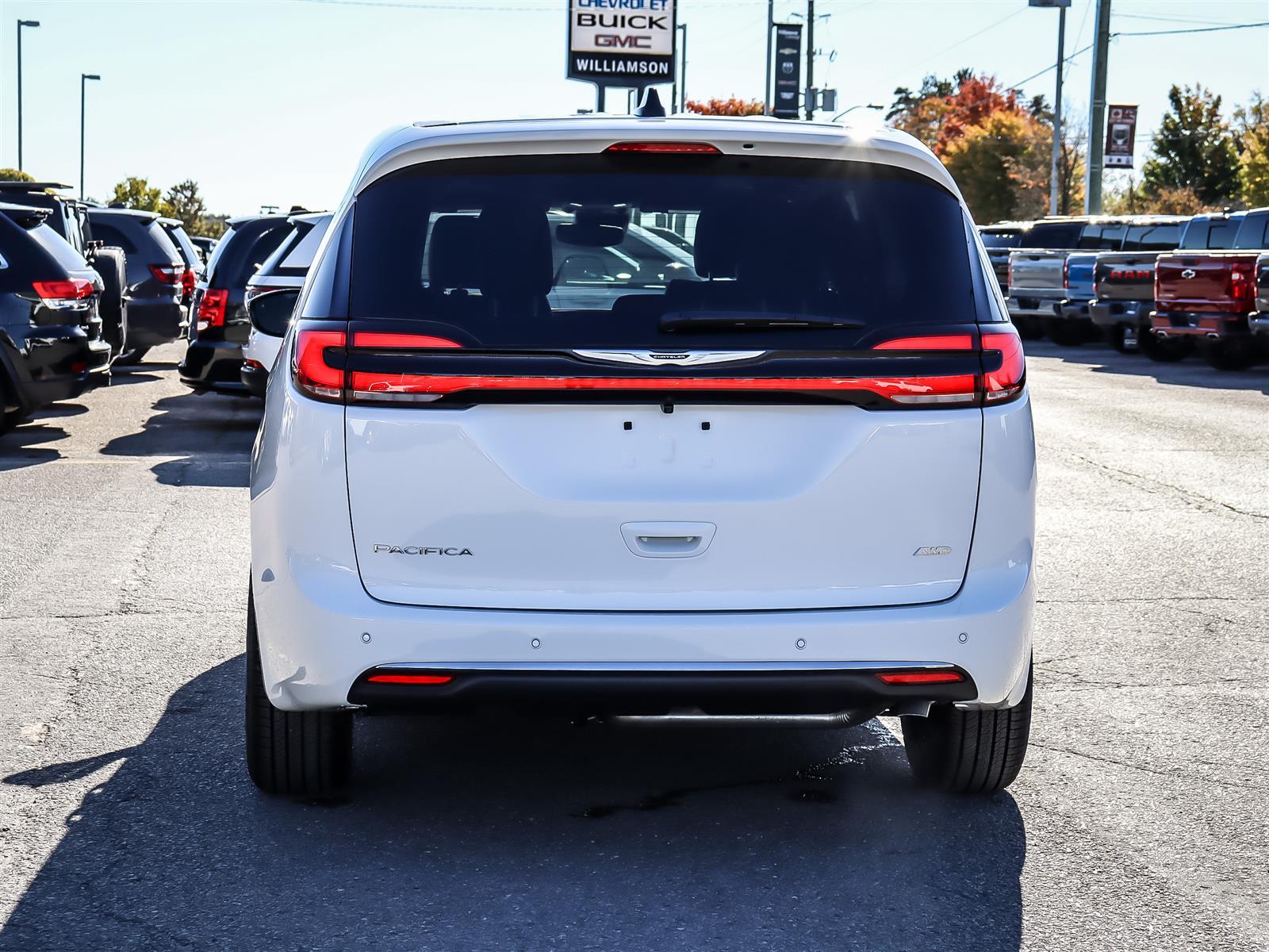 2026 Chrysler Pacifica