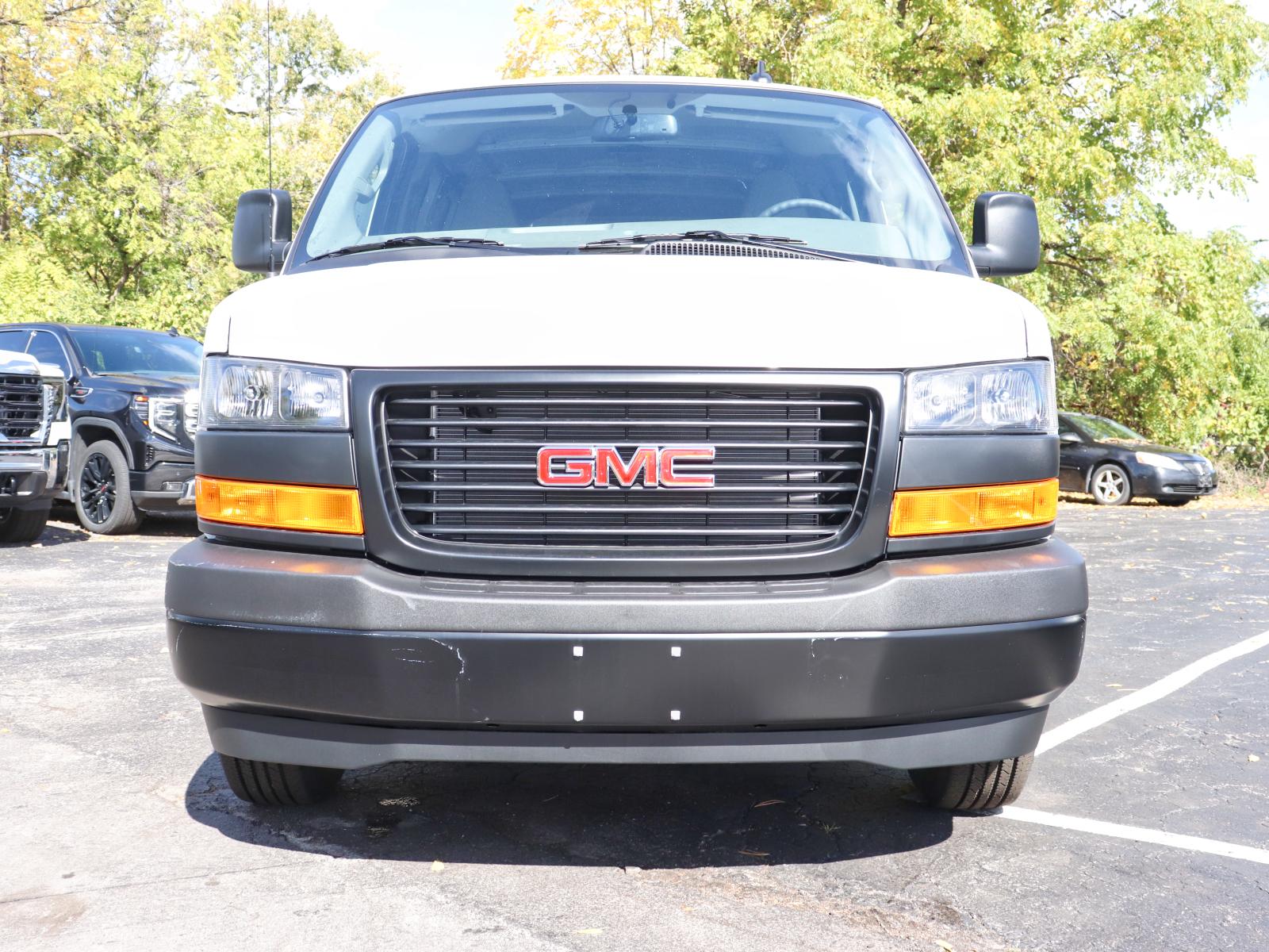 2025 GMC Savana 2500