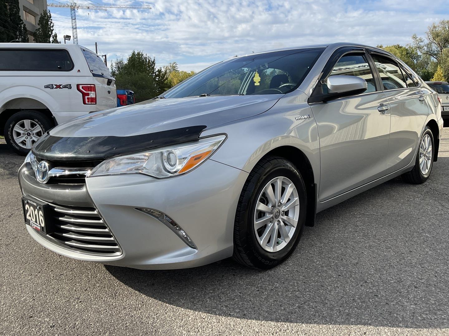 2016 Toyota Camry Hybrid