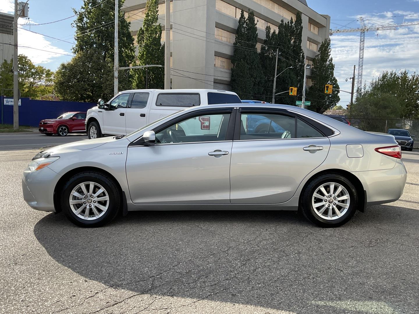 2016 Toyota Camry Hybrid