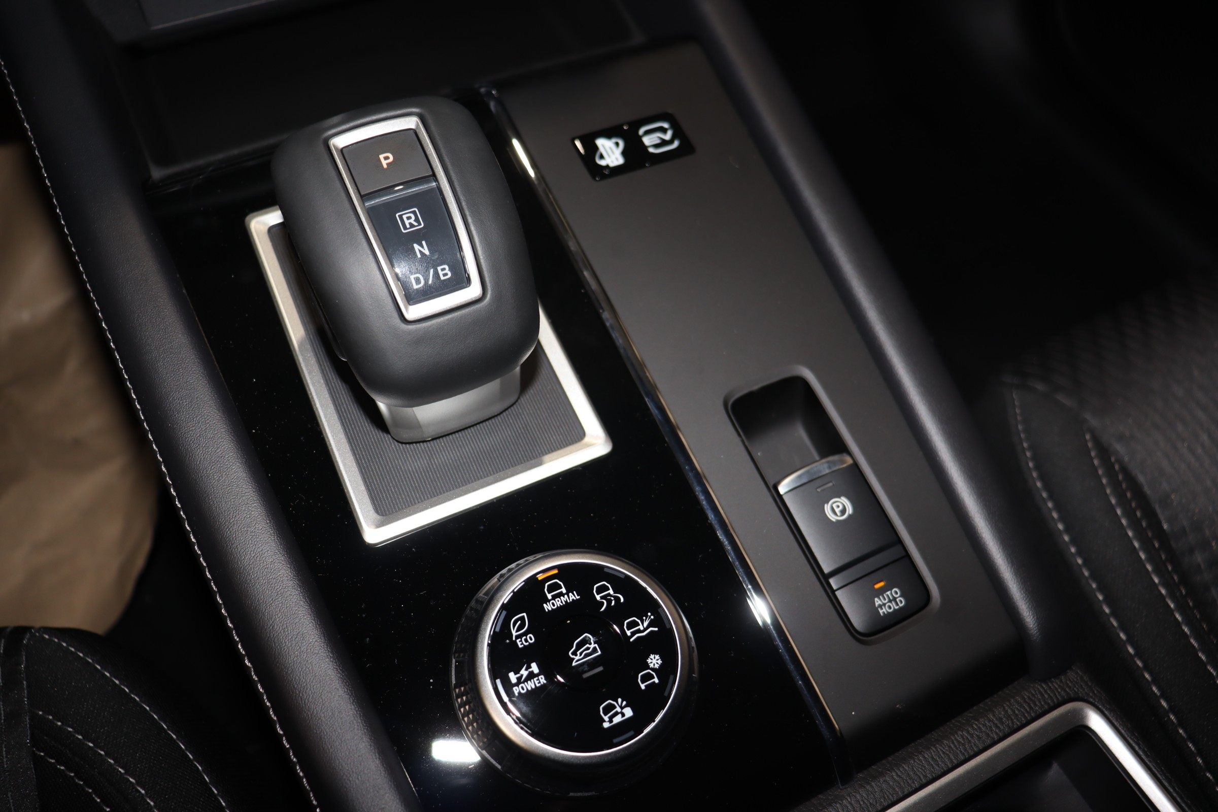 2025 Mitsubishi Outlander PHEV