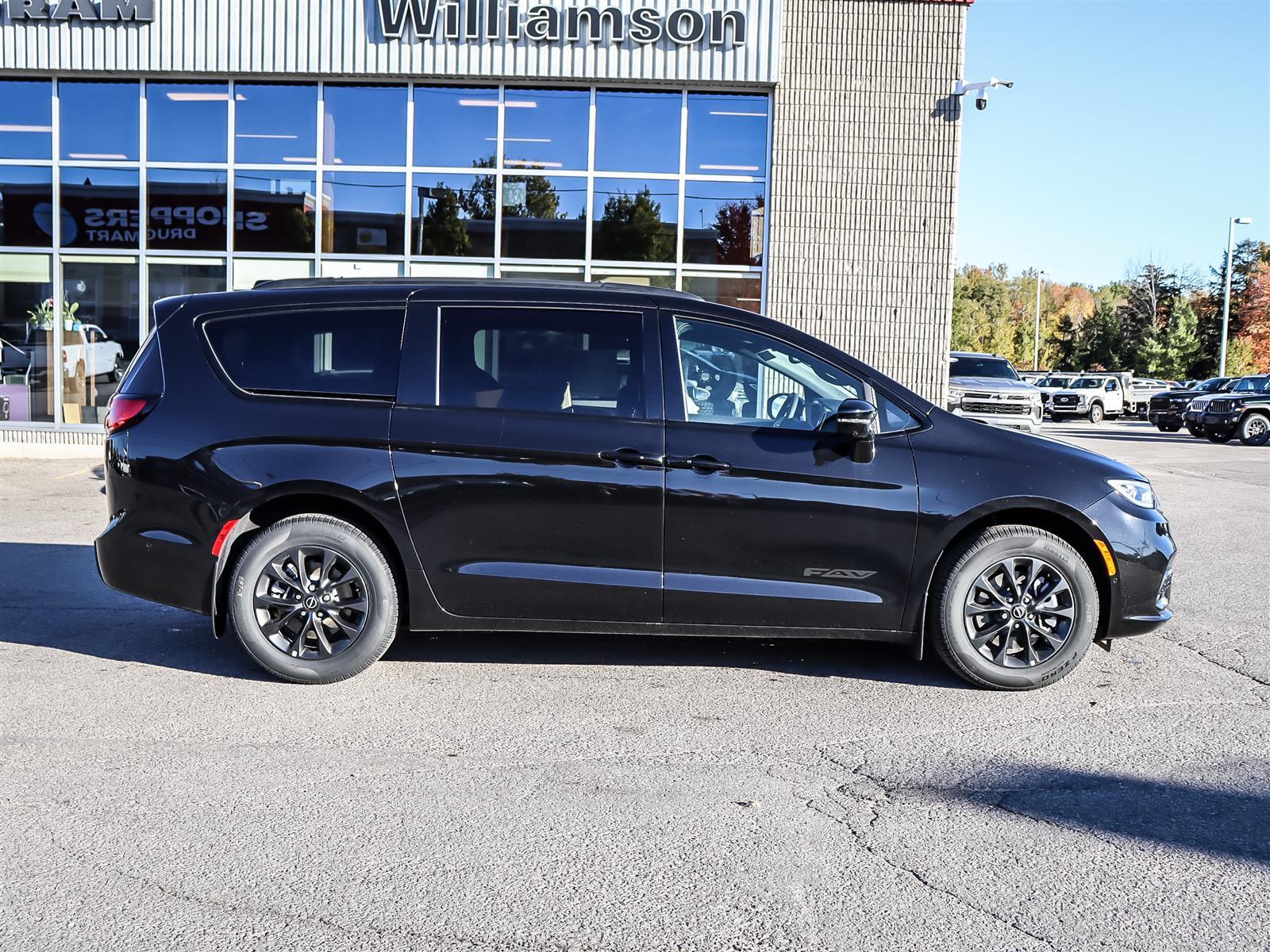 2025 Chrysler Pacifica
