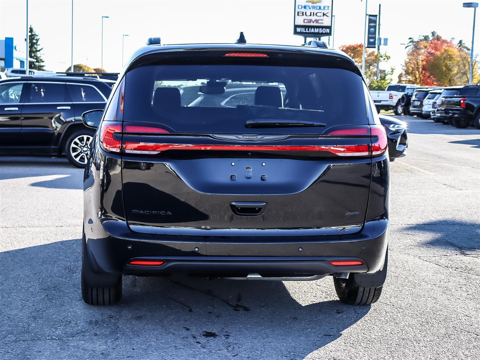 2025 Chrysler Pacifica
