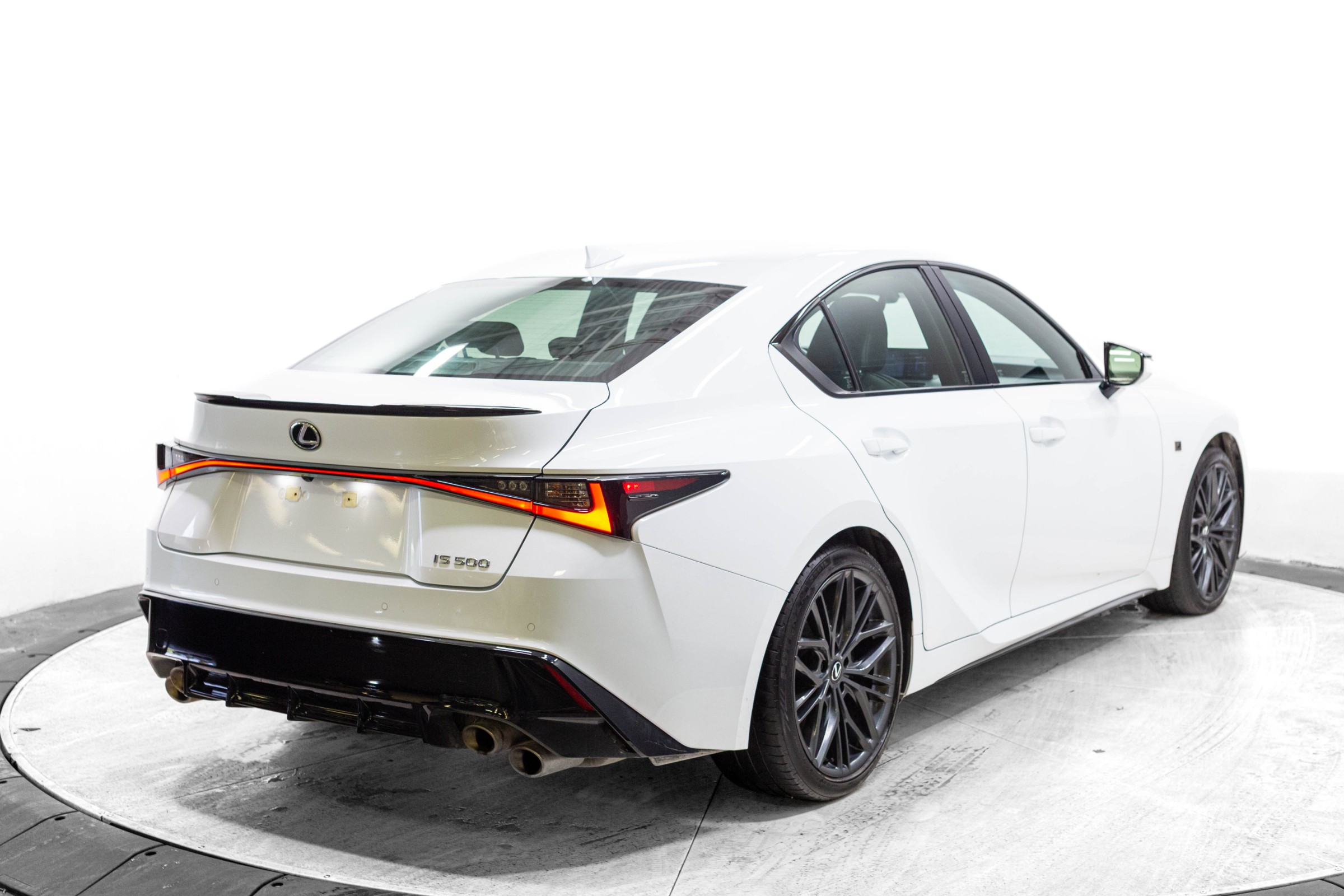 2023 Lexus IS 500