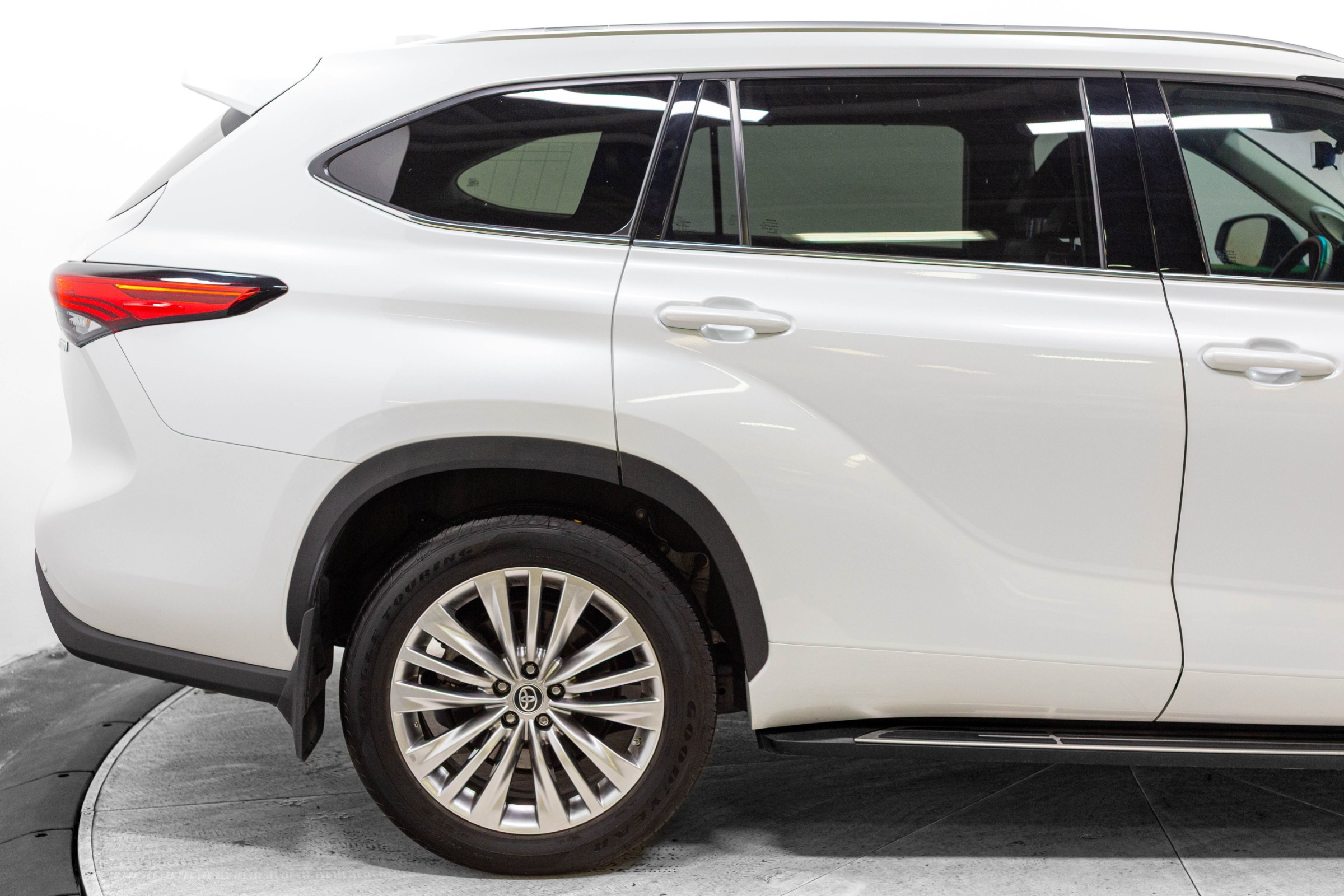 2023 Toyota Highlander Hybrid