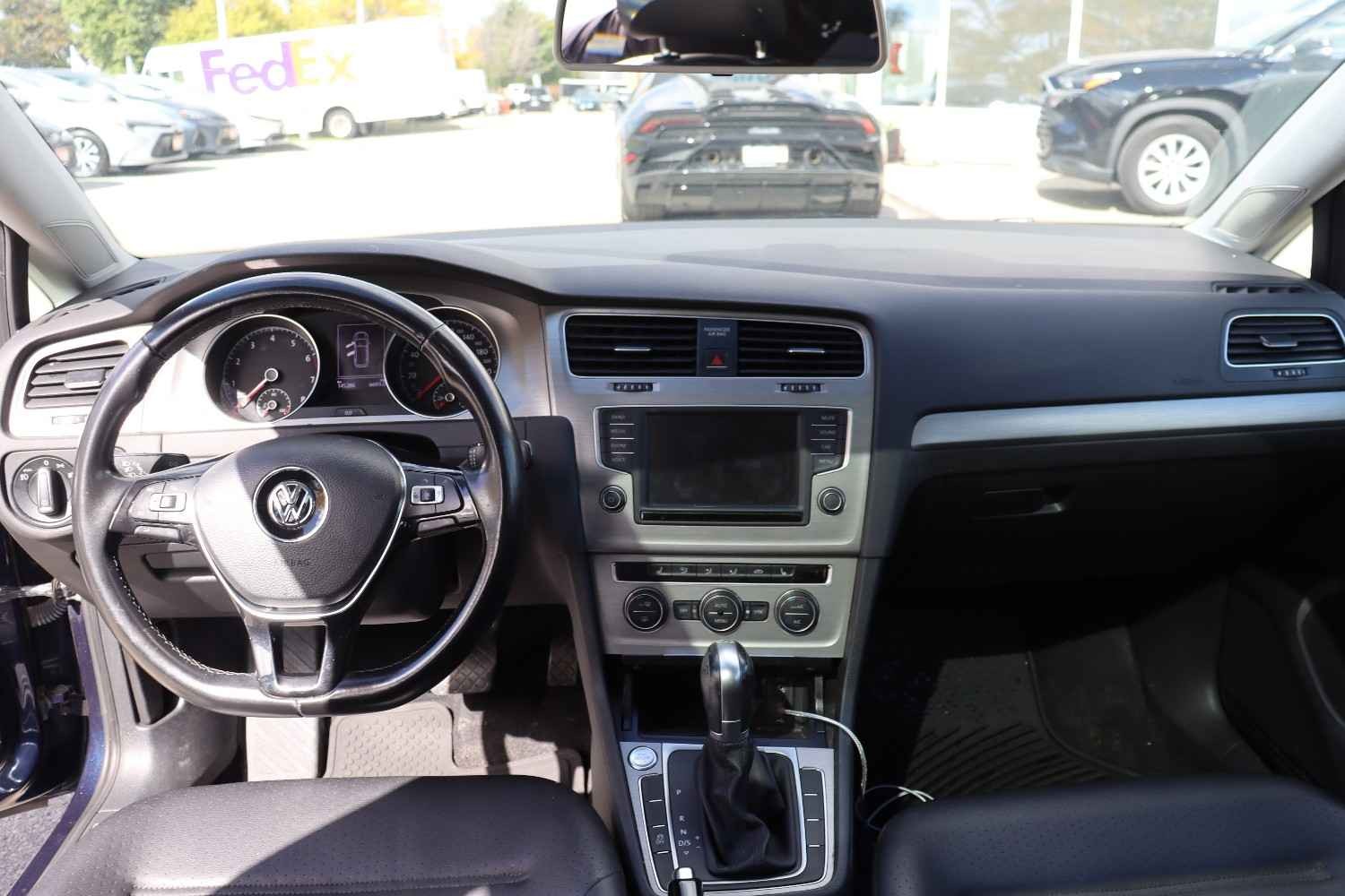 2017 Volkswagen Golf SportWagen