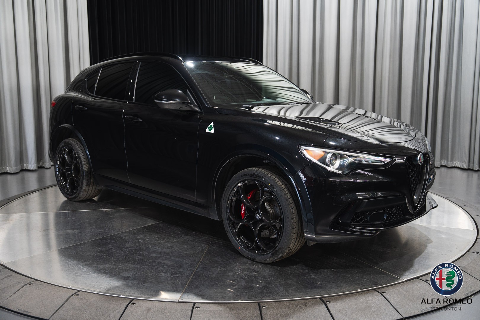 2022 Alfa Romeo Stelvio