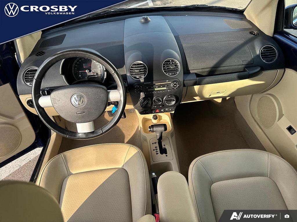 2010 Volkswagen New Beetle